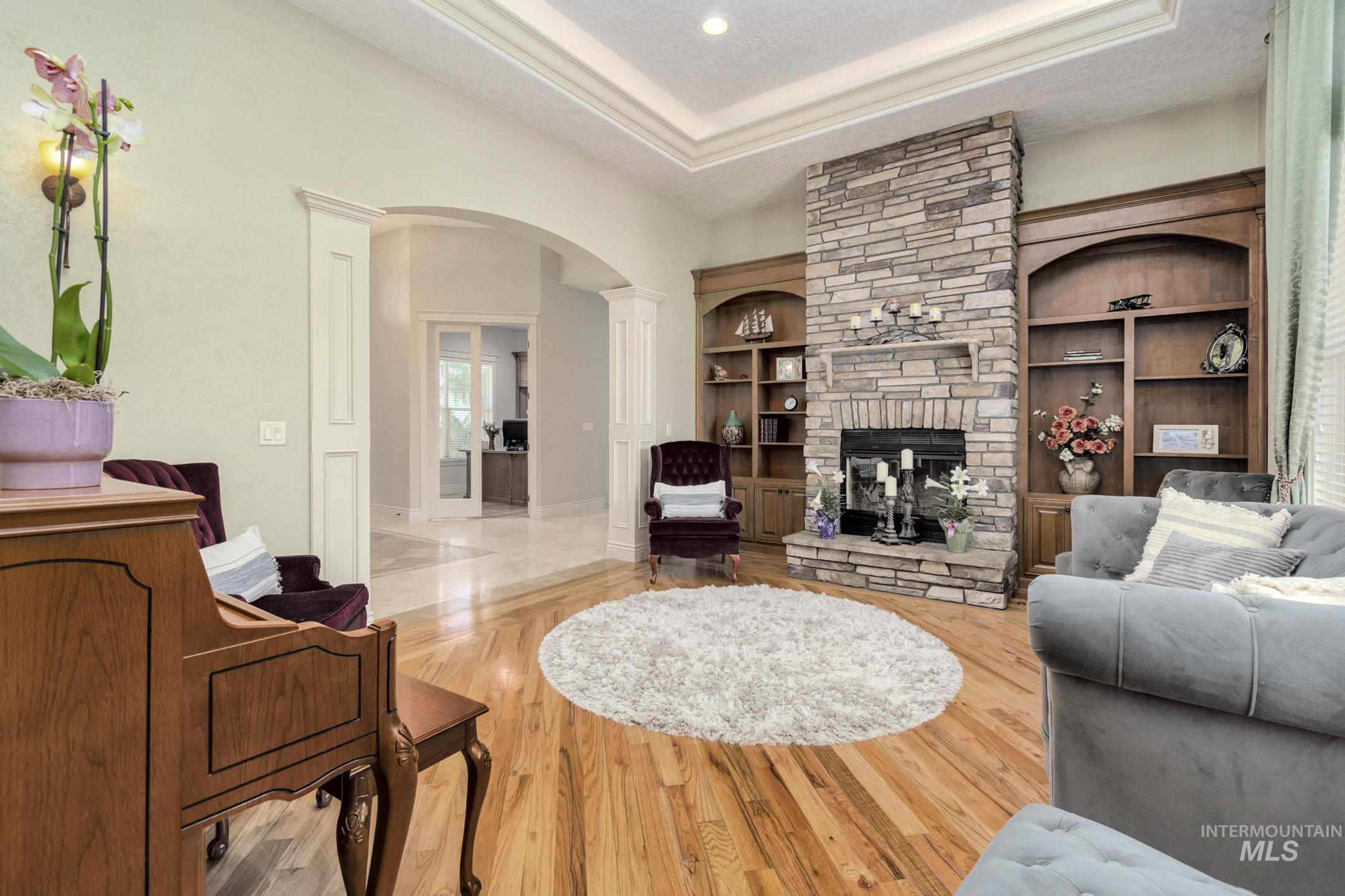 5139 N Brookfield Pl, Boise, Idaho 83713, 5 Bedrooms, 3.5 Bathrooms, Residential For Sale, Price $949,900,MLS 98979400