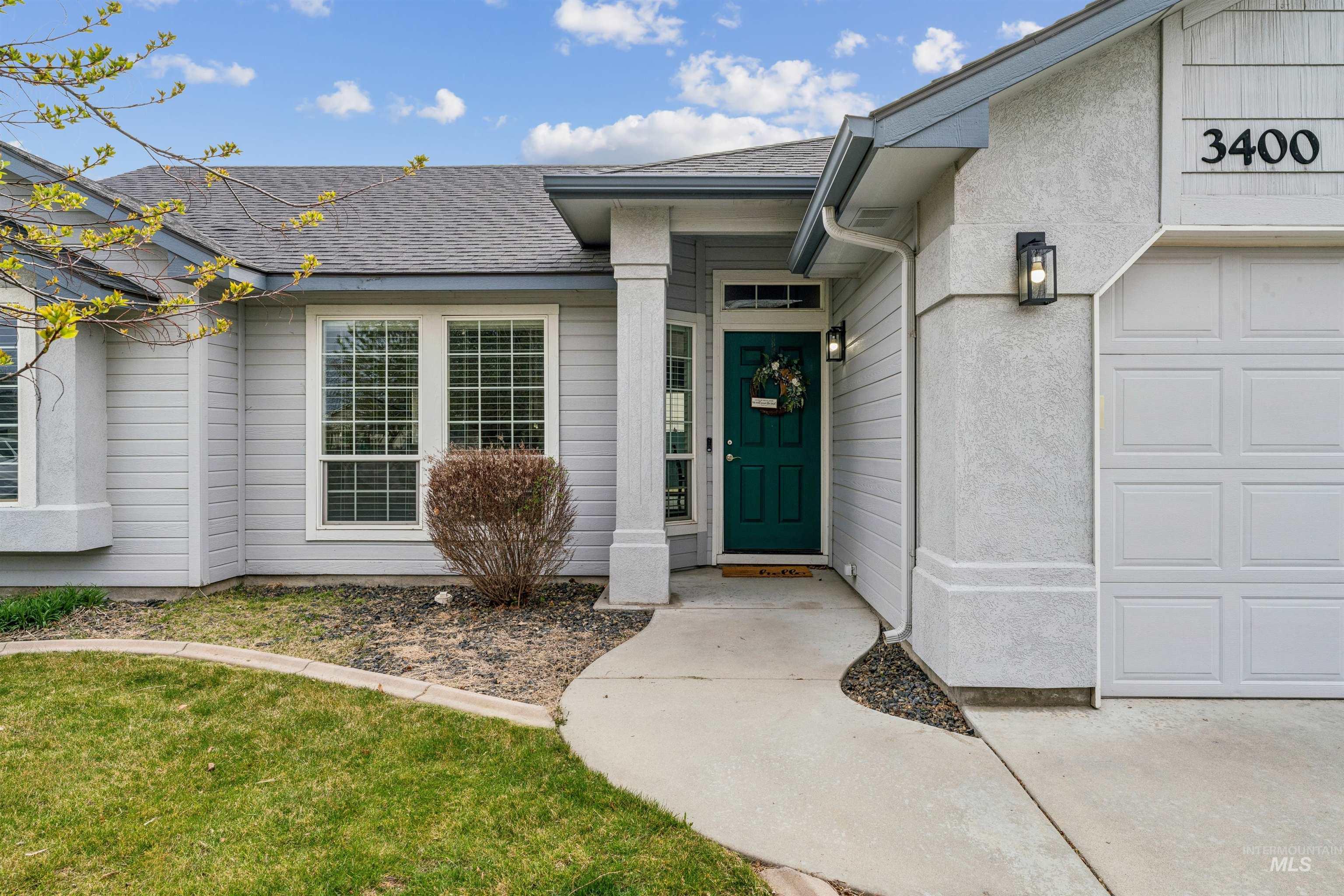 3400 S Wood River Ave., Nampa, Idaho 83686, 3 Bedrooms, 2 Bathrooms, Residential For Sale, Price $369,000,MLS 98979402