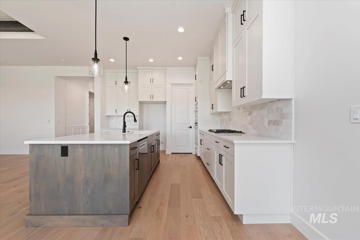 7096 W Newton St, Eagle, Idaho 83616, 3 Bedrooms, 2 Bathrooms, Residential For Sale, Price $724,880,MLS 98979403