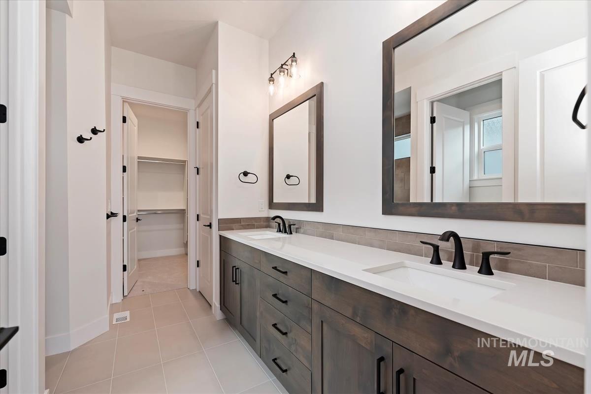 7096 W Newton St, Eagle, Idaho 83616, 3 Bedrooms, 2 Bathrooms, Residential For Sale, Price $724,880,MLS 98979403