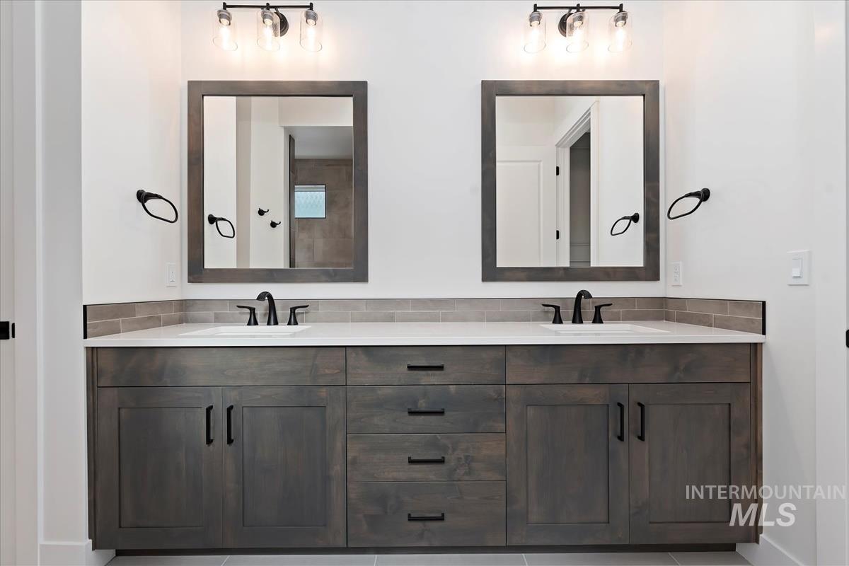 7096 W Newton St, Eagle, Idaho 83616, 3 Bedrooms, 2 Bathrooms, Residential For Sale, Price $724,880,MLS 98979403