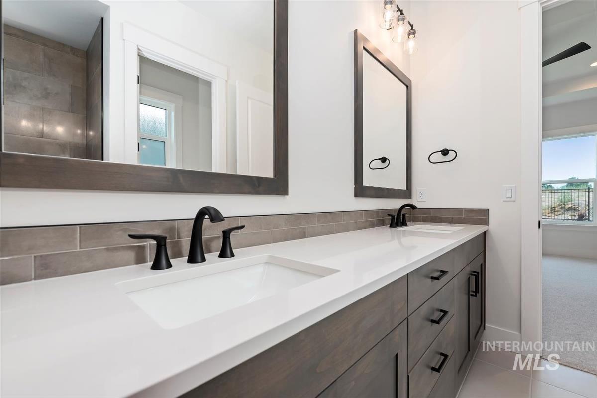 7096 W Newton St, Eagle, Idaho 83616, 3 Bedrooms, 2 Bathrooms, Residential For Sale, Price $724,880,MLS 98979403