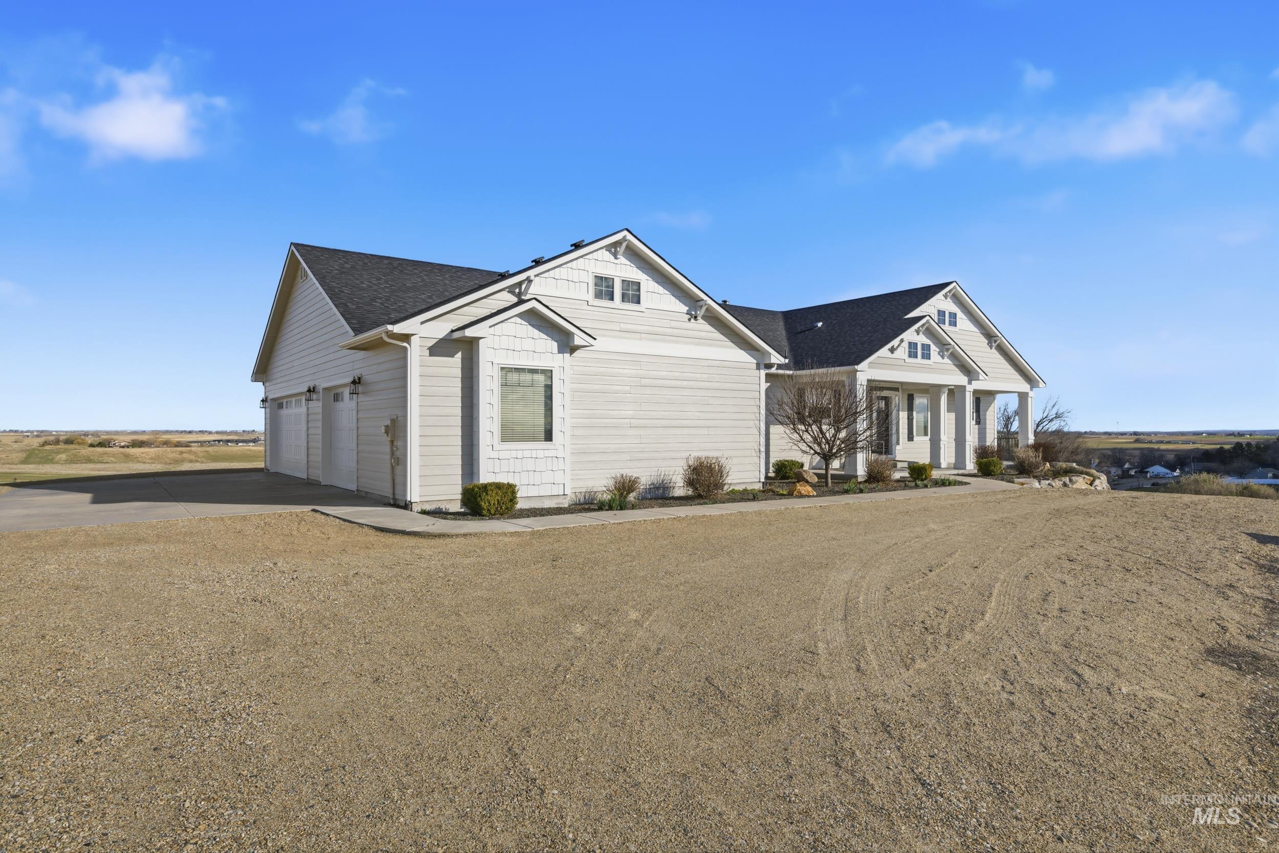 27204 Serenity LN, Caldwell, Idaho 83607, 4 Bedrooms, 2.5 Bathrooms, Residential For Sale, Price $984,900, 98979406