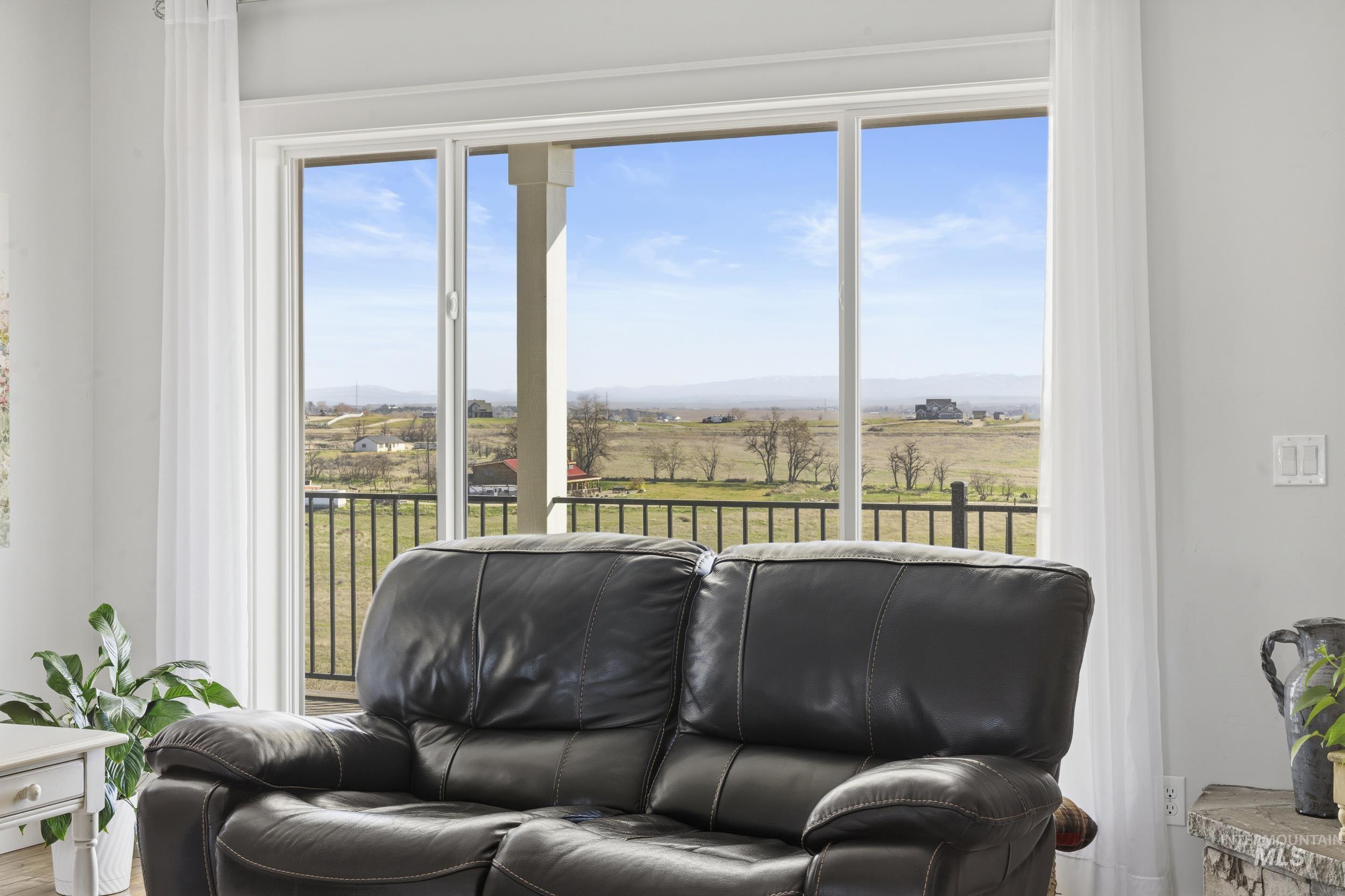 27204 Serenity LN, Caldwell, Idaho 83607, 4 Bedrooms, 2.5 Bathrooms, Residential For Sale, Price $984,900, 98979406