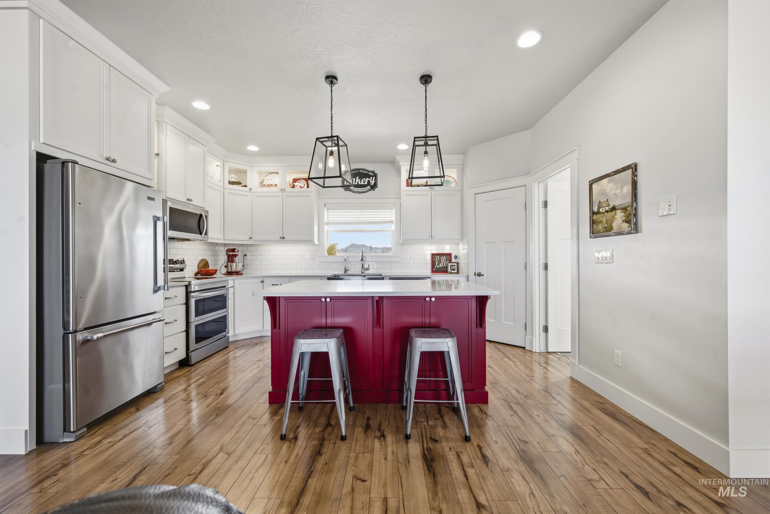 27204 Serenity LN, Caldwell, Idaho 83607, 4 Bedrooms, 2.5 Bathrooms, Residential For Sale, Price $984,900, 98979406