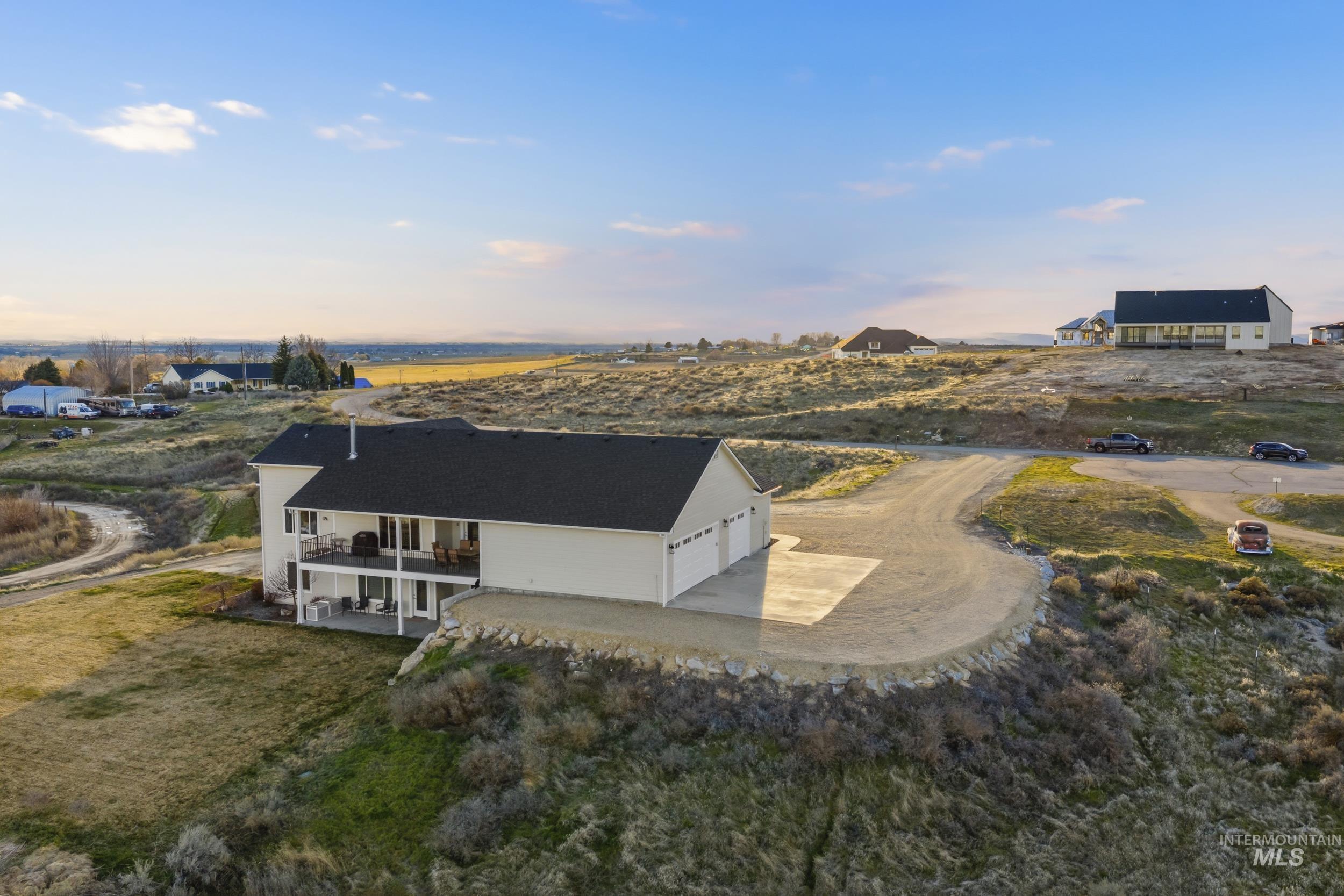 27204 Serenity LN, Caldwell, Idaho 83607, 4 Bedrooms, 2.5 Bathrooms, Residential For Sale, Price $984,900, 98979406