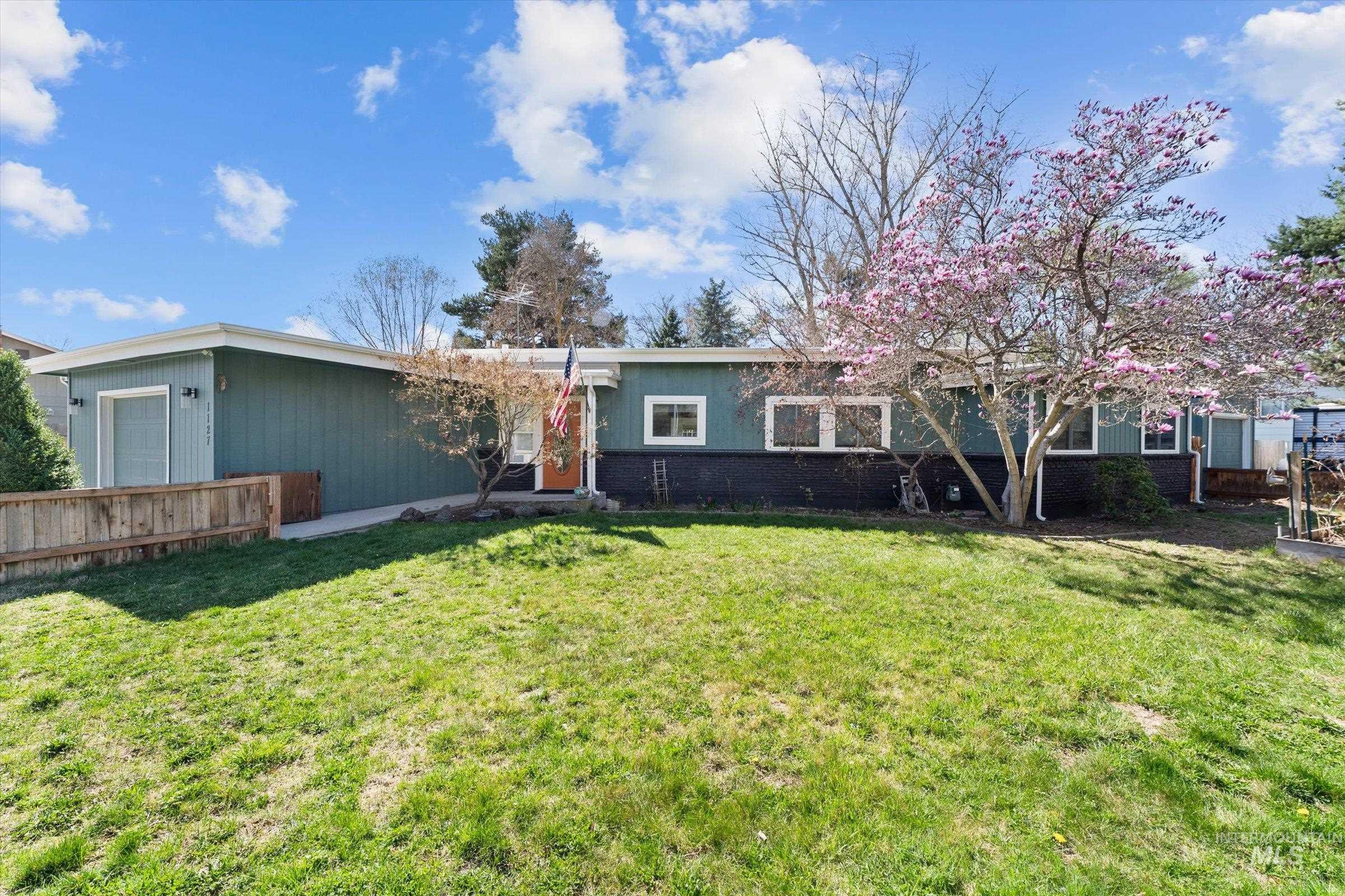 1127 E Boise Avenue, Boise, Idaho 83706, 3 Bedrooms, 2 Bathrooms, Residential For Sale, Price $649,900,MLS 98979407