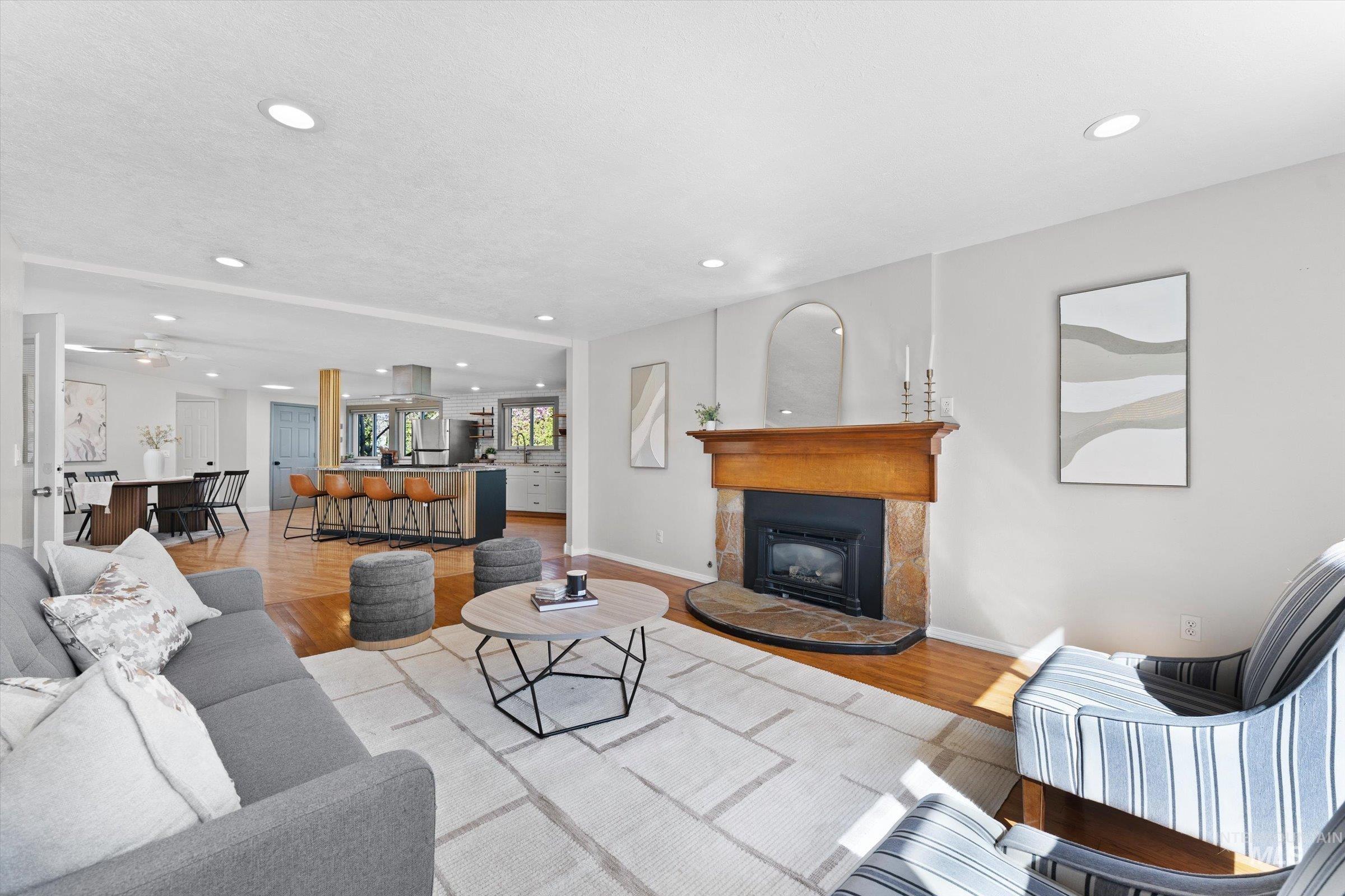 1127 E Boise Avenue, Boise, Idaho 83706, 3 Bedrooms, 2 Bathrooms, Residential For Sale, Price $649,900,MLS 98979407