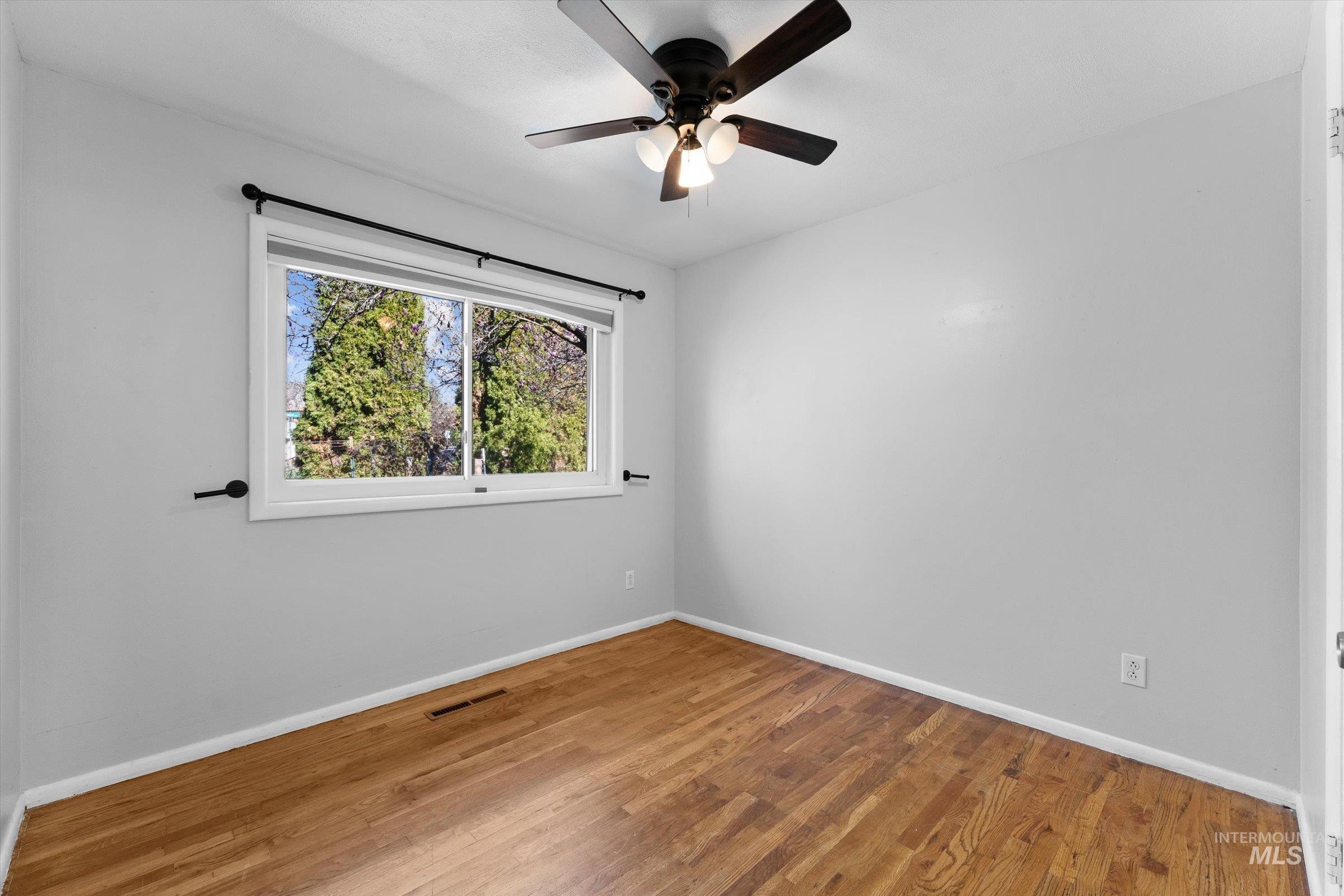 1127 E Boise Avenue, Boise, Idaho 83706, 3 Bedrooms, 2 Bathrooms, Residential For Sale, Price $649,900,MLS 98979407