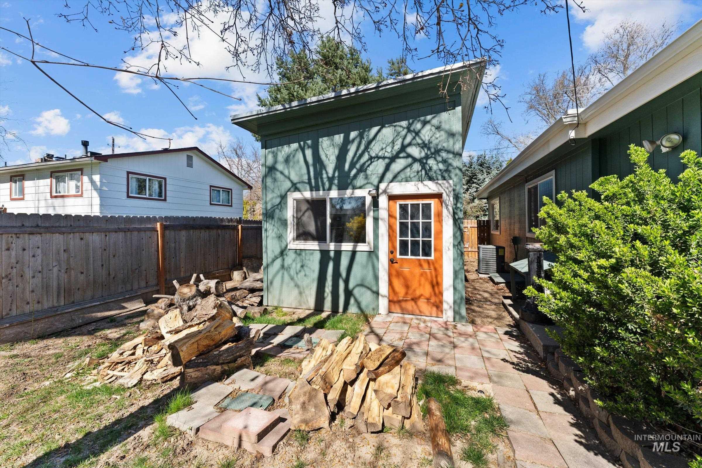 1127 E Boise Avenue, Boise, Idaho 83706, 3 Bedrooms, 2 Bathrooms, Residential For Sale, Price $649,900,MLS 98979407