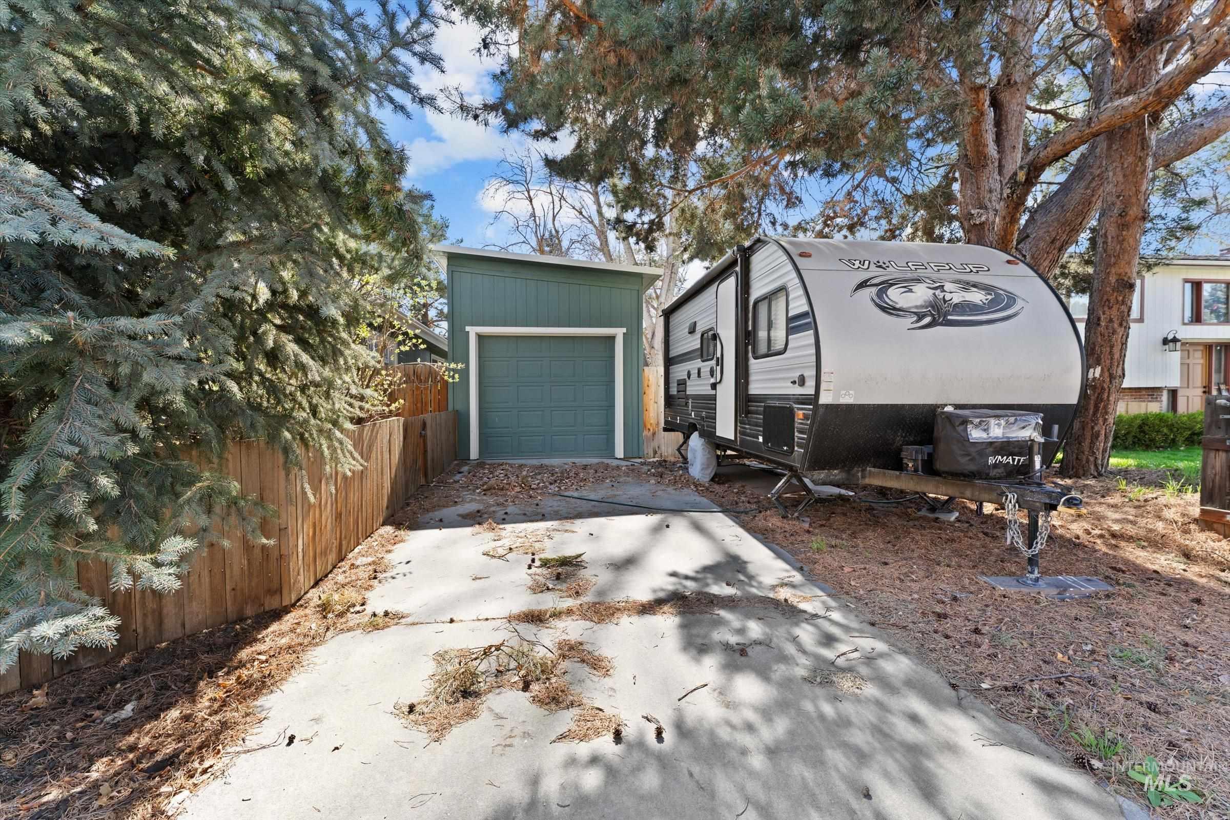 1127 E Boise Avenue, Boise, Idaho 83706, 3 Bedrooms, 2 Bathrooms, Residential For Sale, Price $649,900,MLS 98979407