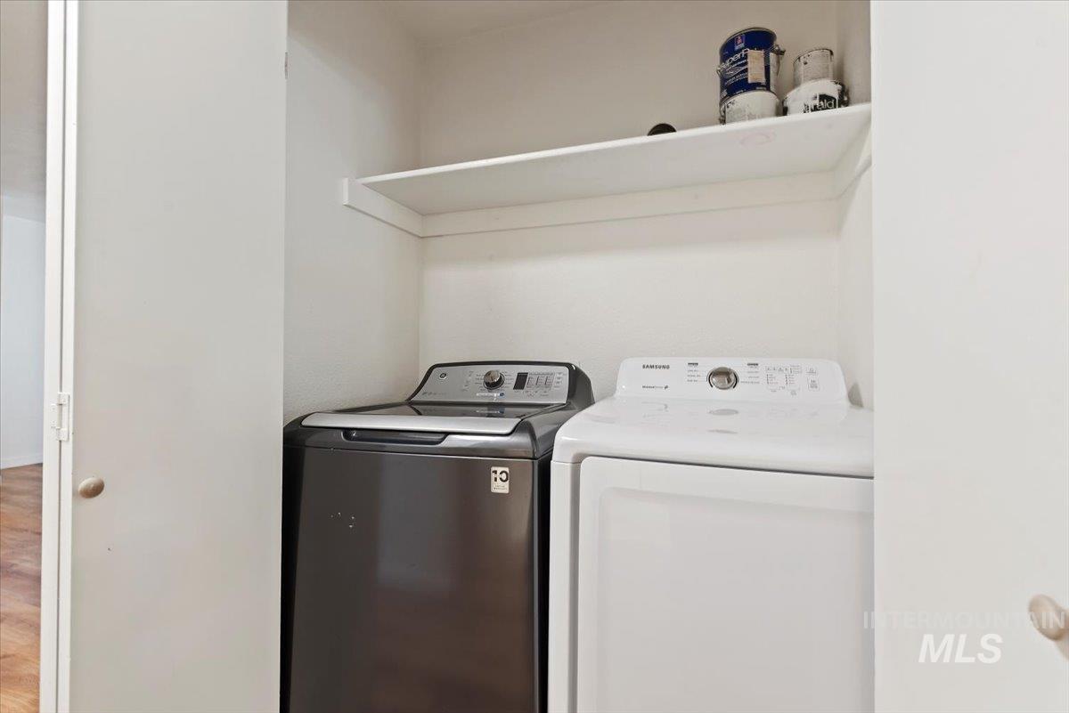 7097 W Colehaven Lane, Boise, Idaho 83704, 2 Bedrooms, 1 Bathroom, Residential For Sale, Price $235,000,MLS 98979412