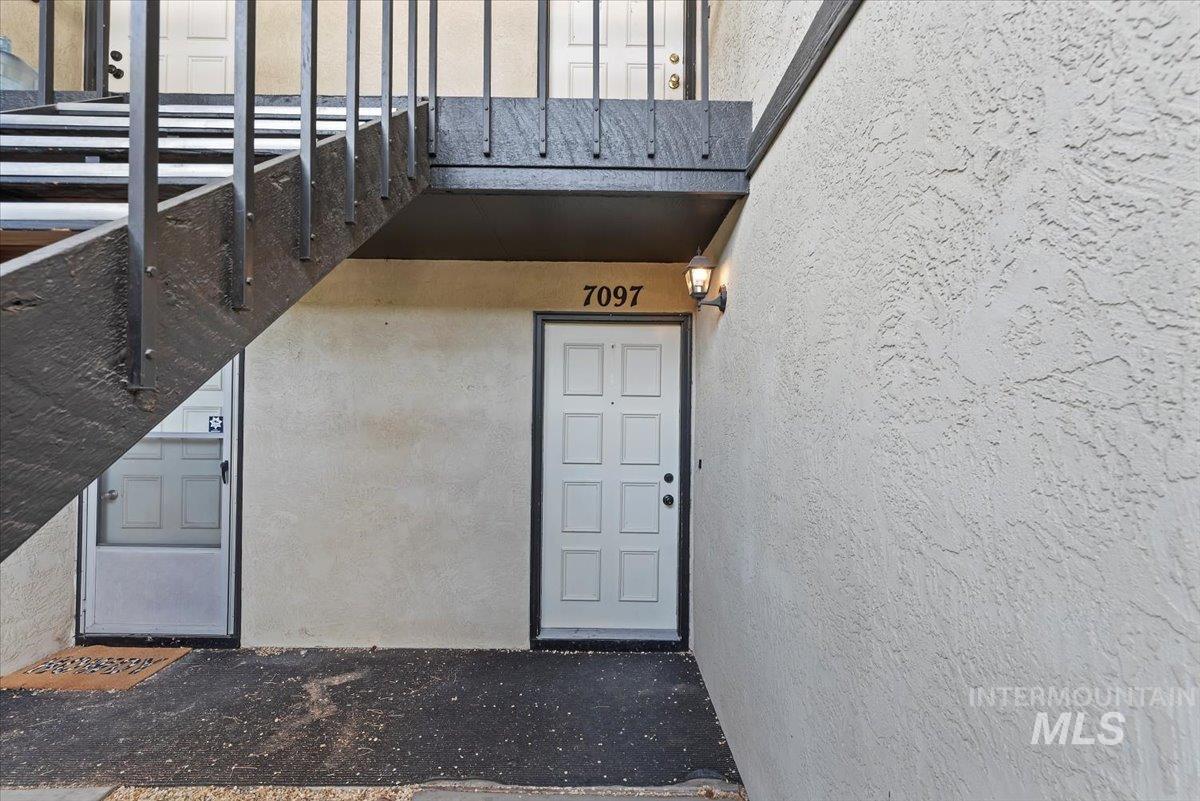 7097 W Colehaven Lane, Boise, Idaho 83704, 2 Bedrooms, 1 Bathroom, Residential For Sale, Price $235,000,MLS 98979412