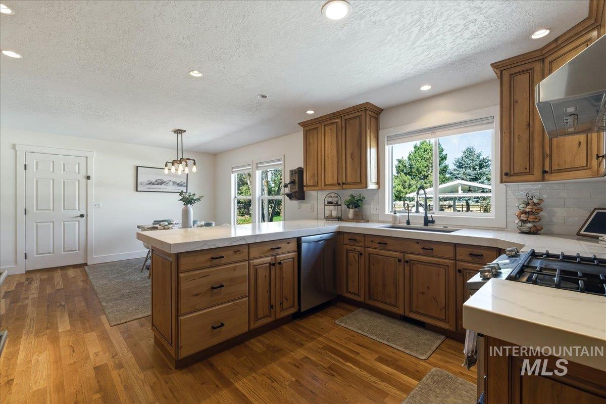 264 W Rush Ct, Eagle, Idaho 83616, 6 Bedrooms, 3.5 Bathrooms, Residential For Sale, Price $1,695,000,MLS 98979414