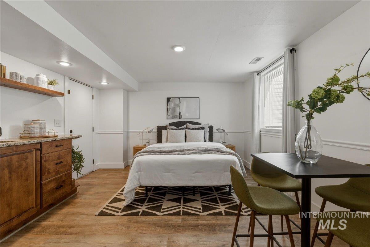 264 W Rush Ct, Eagle, Idaho 83616, 6 Bedrooms, 3.5 Bathrooms, Residential For Sale, Price $1,695,000, 98979414