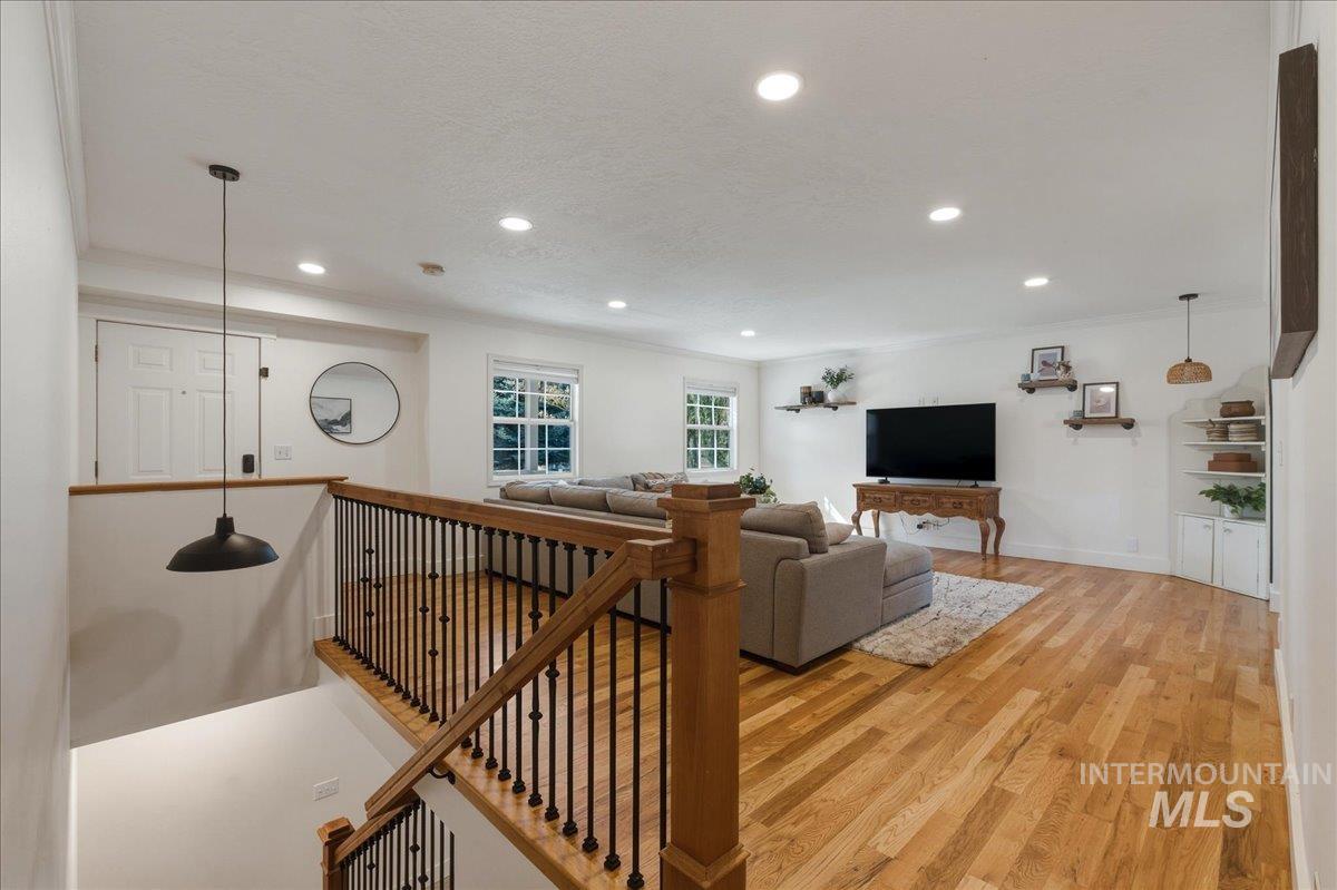 264 W Rush Ct, Eagle, Idaho 83616, 6 Bedrooms, 3.5 Bathrooms, Residential For Sale, Price $1,695,000,MLS 98979414