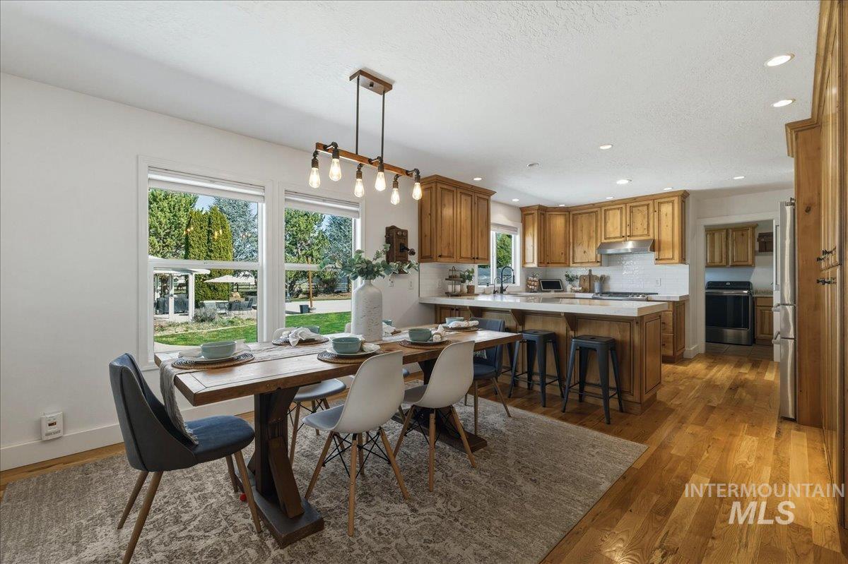 264 W Rush Ct, Eagle, Idaho 83616, 6 Bedrooms, 3.5 Bathrooms, Residential For Sale, Price $1,695,000,MLS 98979414