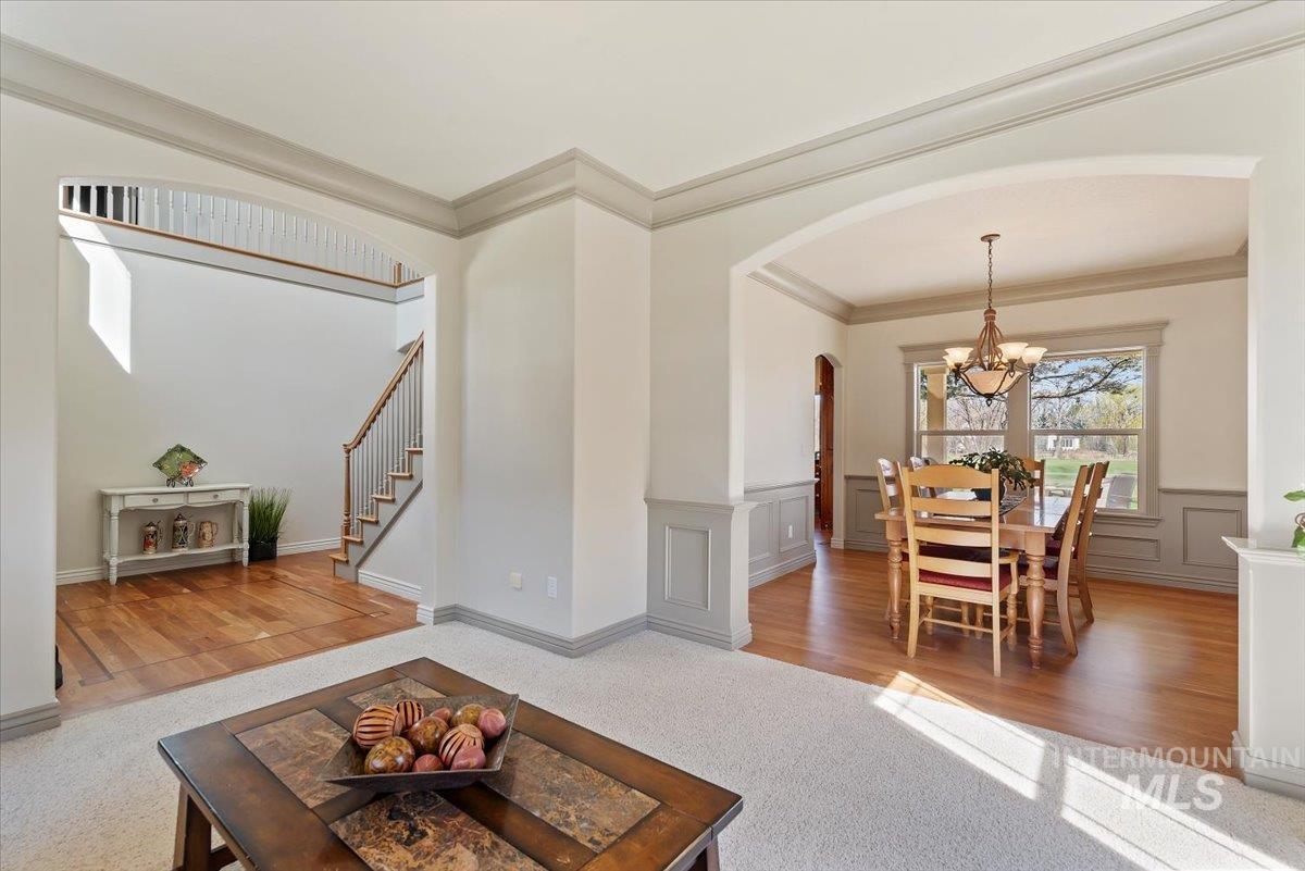 1104 W Colchester Drive, Eagle, Idaho 83616, 4 Bedrooms, 3 Bathrooms, Residential For Sale, Price $1,075,000,MLS 98979415