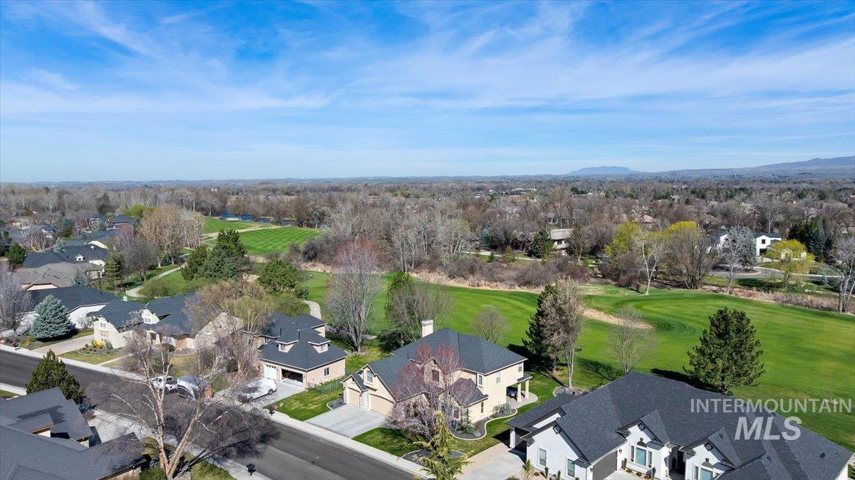 1104 W Colchester Drive, Eagle, Idaho 83616, 4 Bedrooms, 3 Bathrooms, Residential For Sale, Price $1,075,000,MLS 98979415