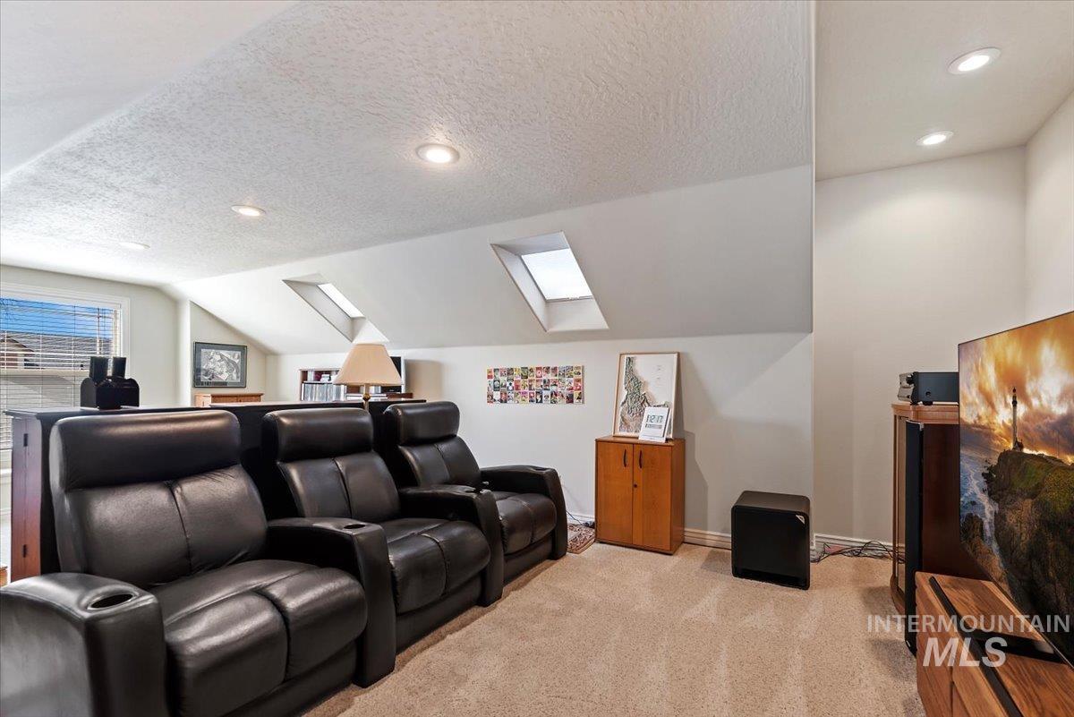 1104 W Colchester Drive, Eagle, Idaho 83616, 4 Bedrooms, 3 Bathrooms, Residential For Sale, Price $1,075,000,MLS 98979415