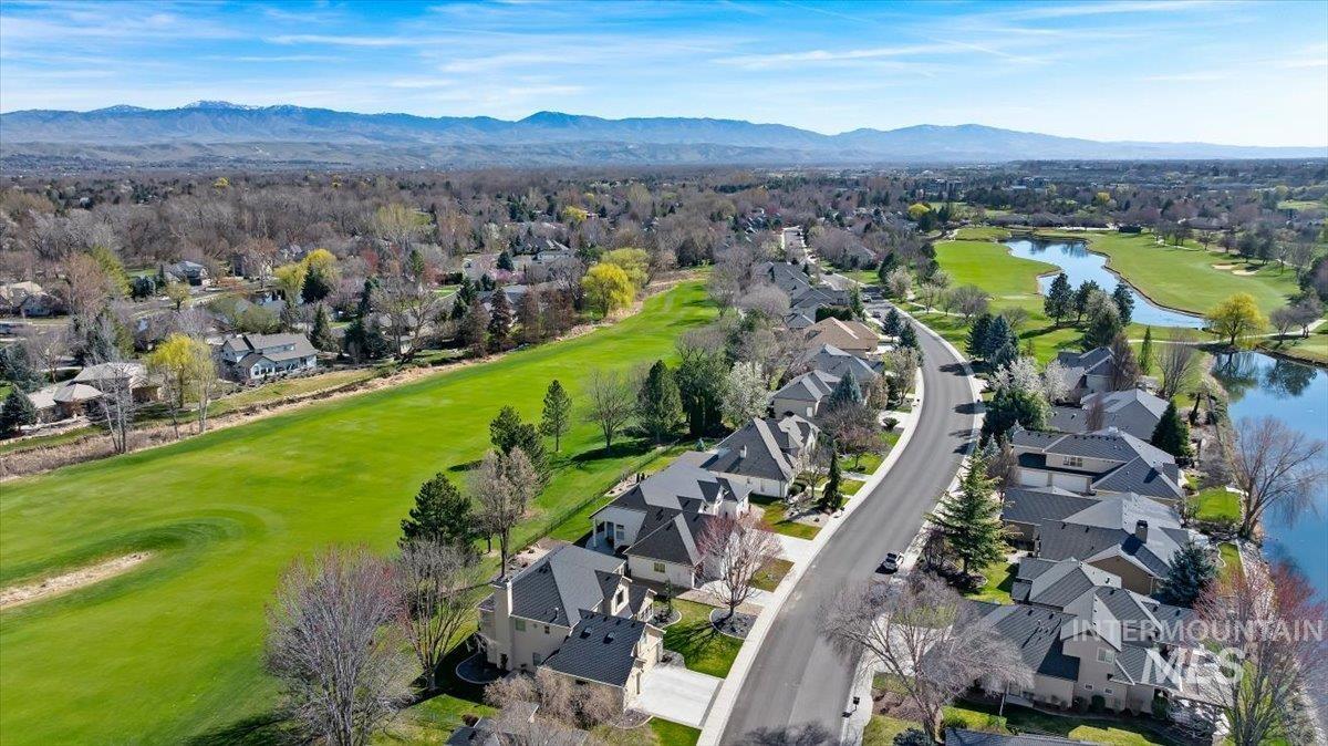 1104 W Colchester Drive, Eagle, Idaho 83616, 4 Bedrooms, 3 Bathrooms, Residential For Sale, Price $1,075,000,MLS 98979415