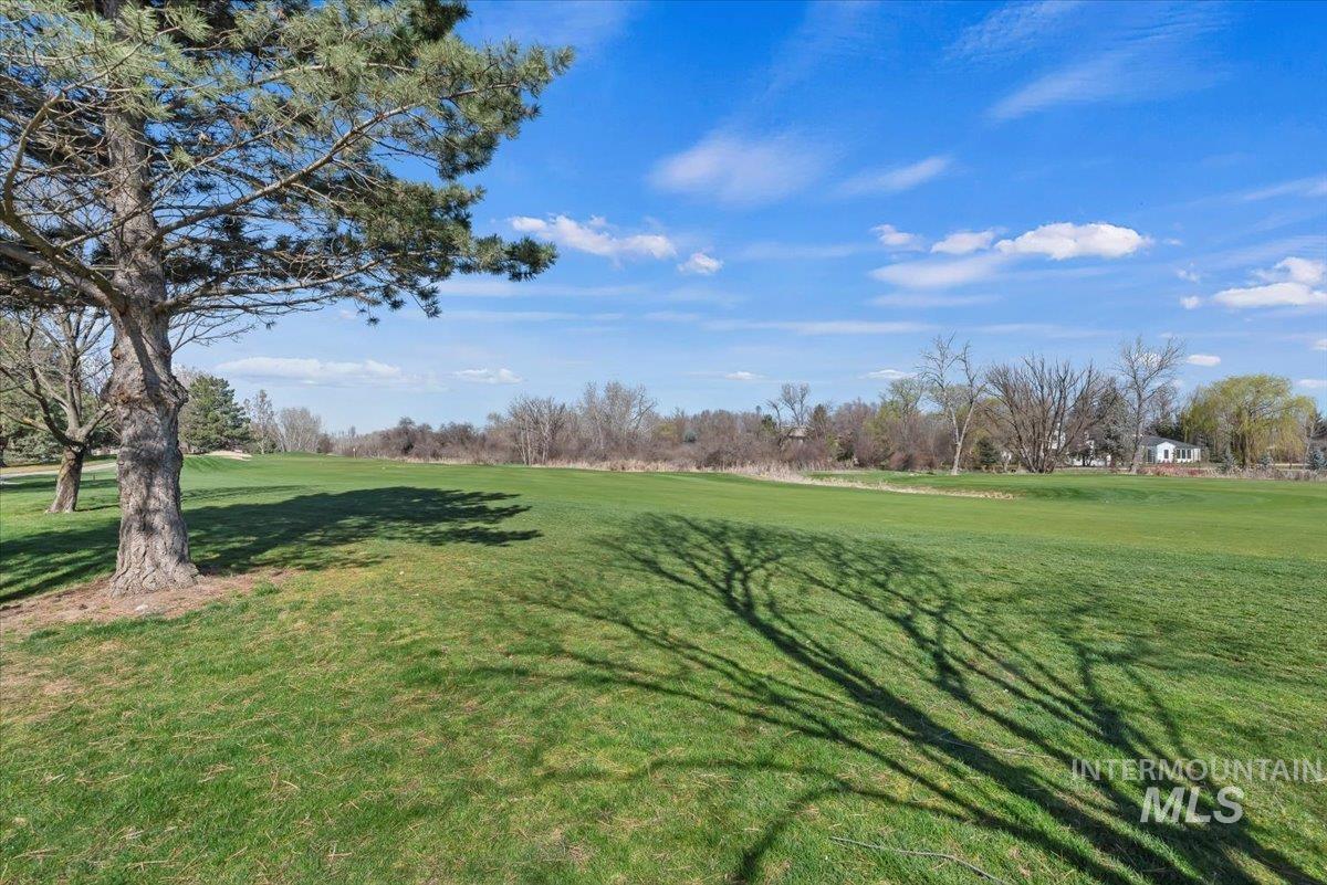 1104 W Colchester Drive, Eagle, Idaho 83616, 4 Bedrooms, 3 Bathrooms, Residential For Sale, Price $1,075,000,MLS 98979415