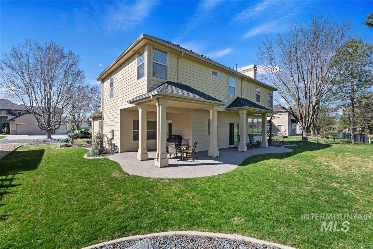 1104 W Colchester Drive, Eagle, Idaho 83616, 4 Bedrooms, 3 Bathrooms, Residential For Sale, Price $1,075,000,MLS 98979415