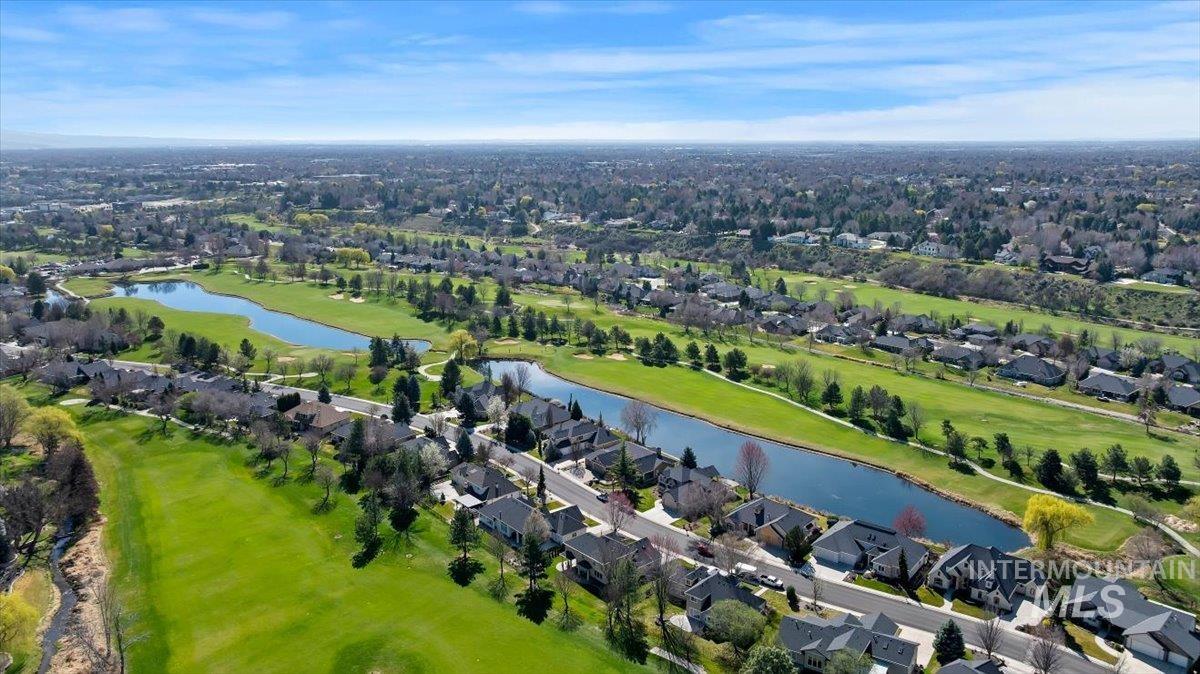 1104 W Colchester Drive, Eagle, Idaho 83616, 4 Bedrooms, 3 Bathrooms, Residential For Sale, Price $1,075,000,MLS 98979415