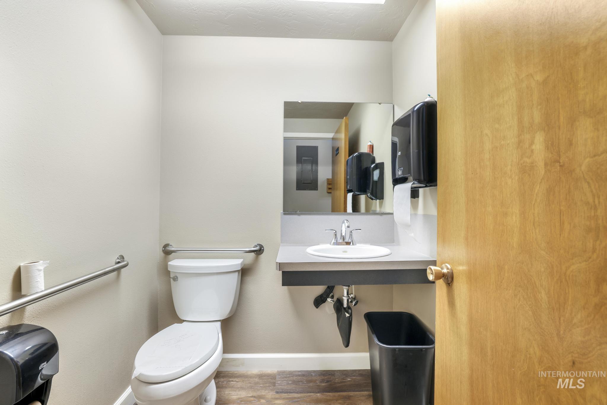 425 Idaho St., Gooding, Idaho 83332, Business/Commercial For Sale, Price $495,000,MLS 98979416