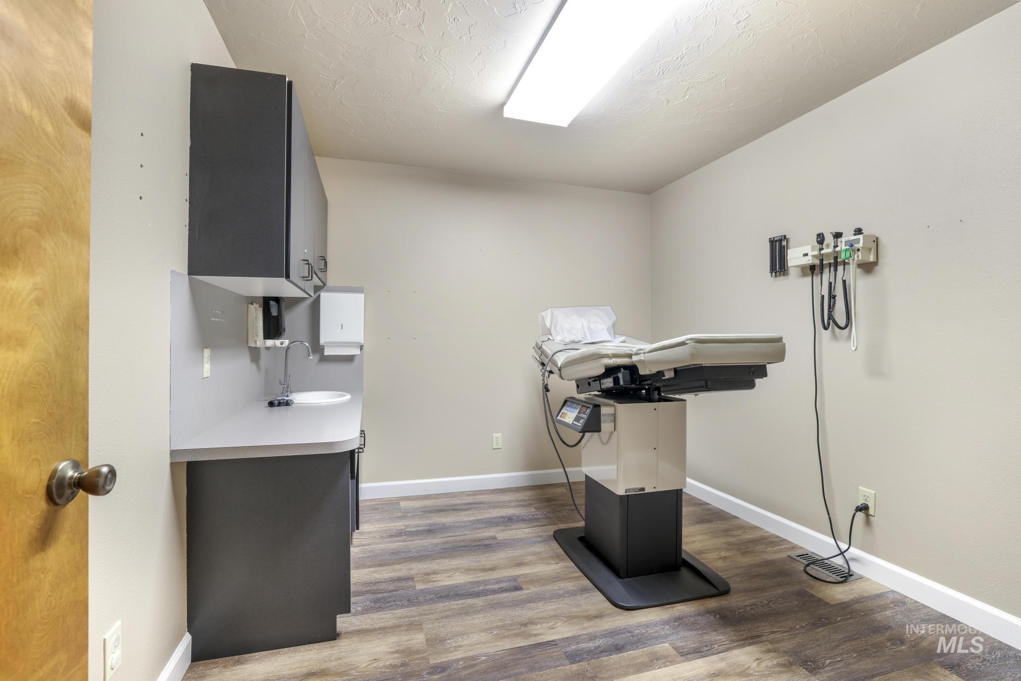 425 Idaho St., Gooding, Idaho 83332, Business/Commercial For Sale, Price $495,000,MLS 98979416