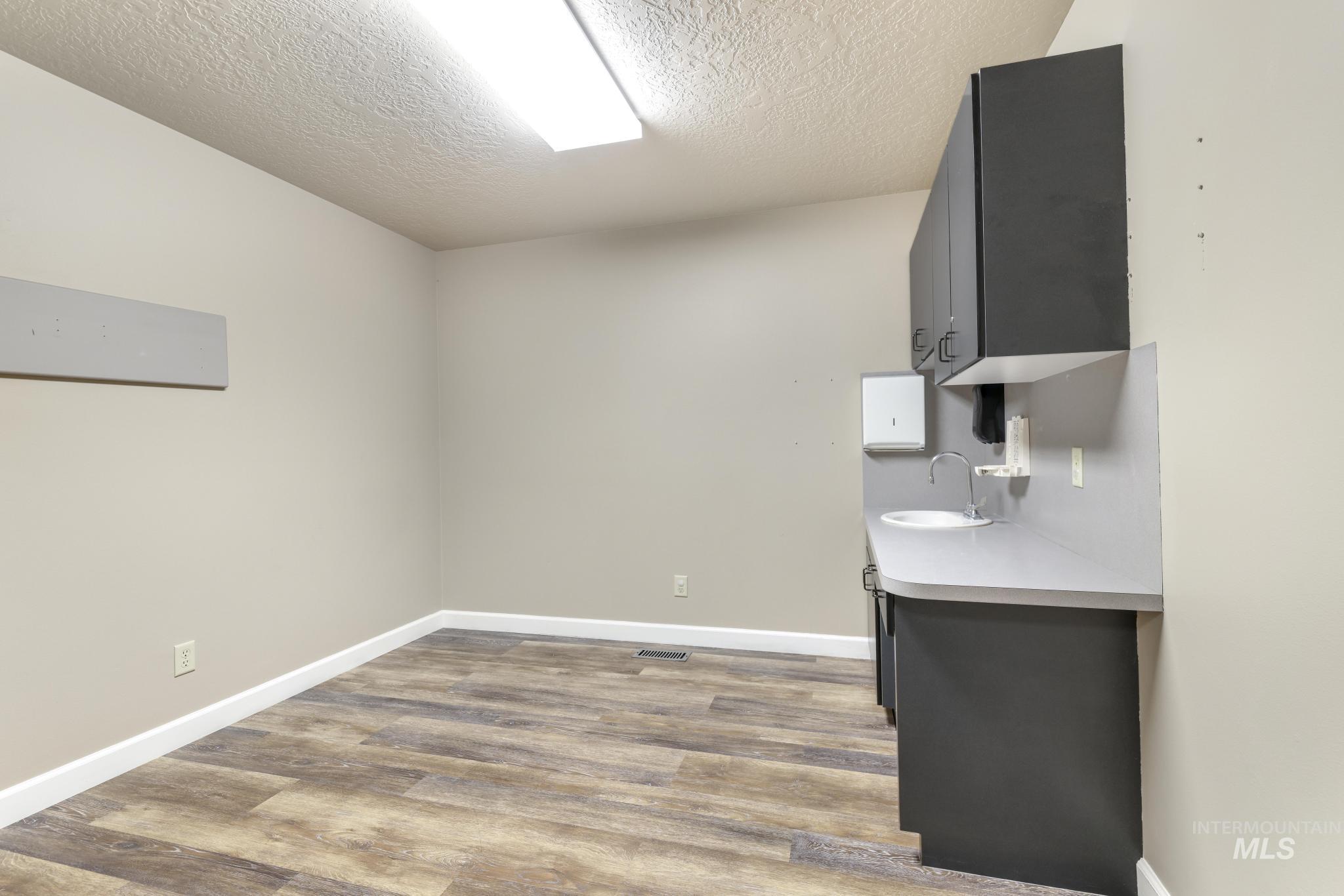 425 Idaho St., Gooding, Idaho 83332, Business/Commercial For Sale, Price $495,000,MLS 98979416