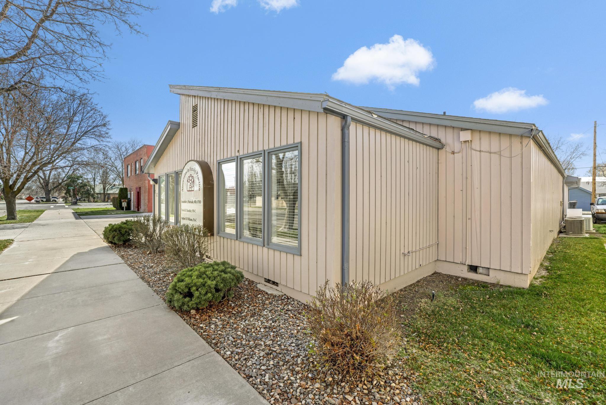 425 Idaho St., Gooding, Idaho 83332, Business/Commercial For Sale, Price $495,000,MLS 98979416