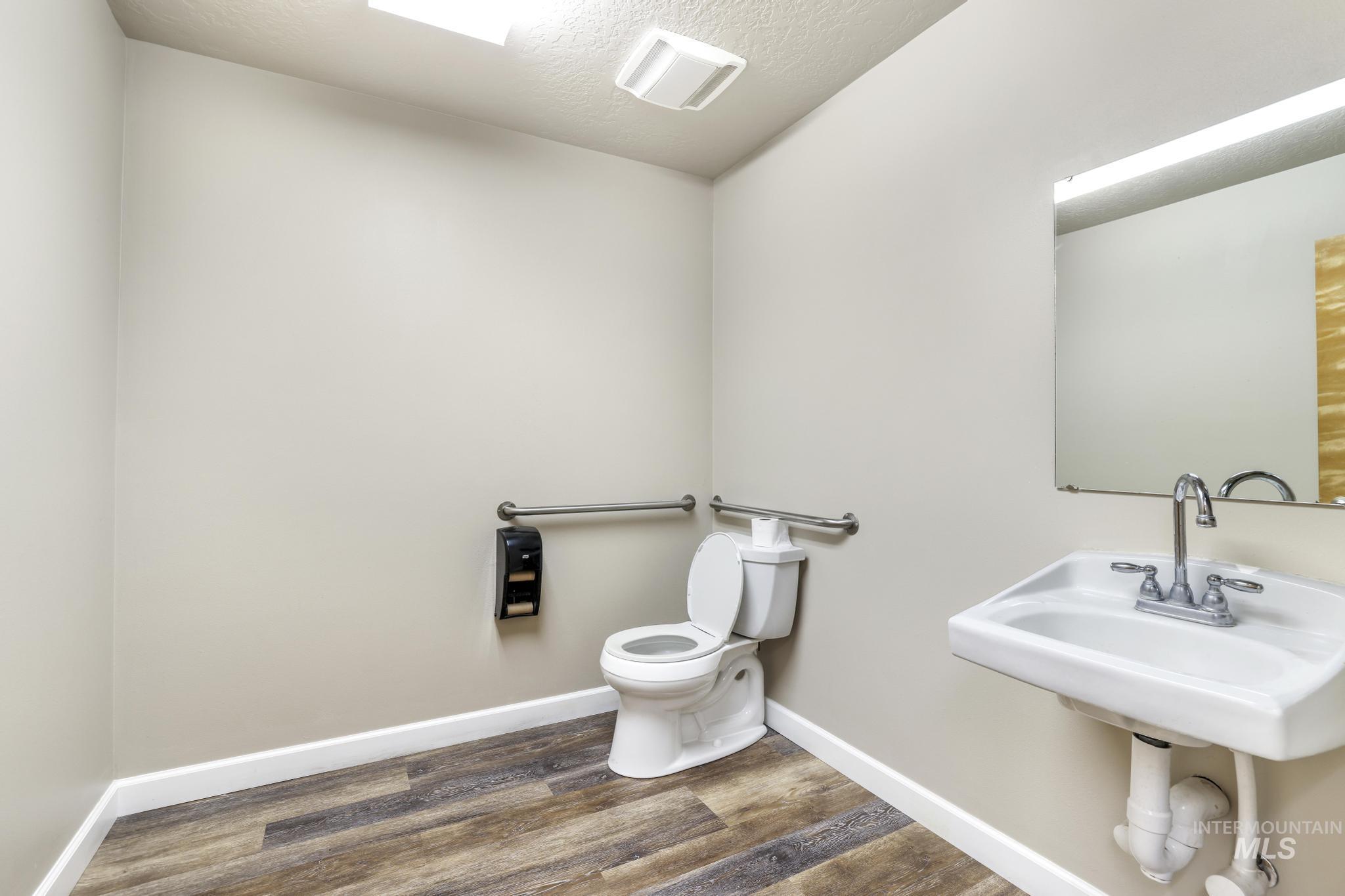 425 Idaho St., Gooding, Idaho 83332, Business/Commercial For Sale, Price $495,000,MLS 98979416