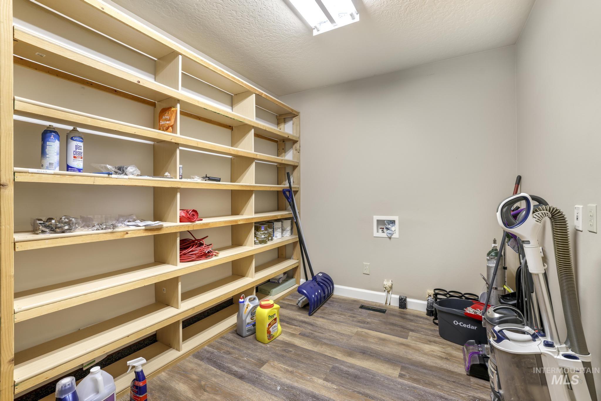 425 Idaho St., Gooding, Idaho 83332, Business/Commercial For Sale, Price $495,000,MLS 98979416