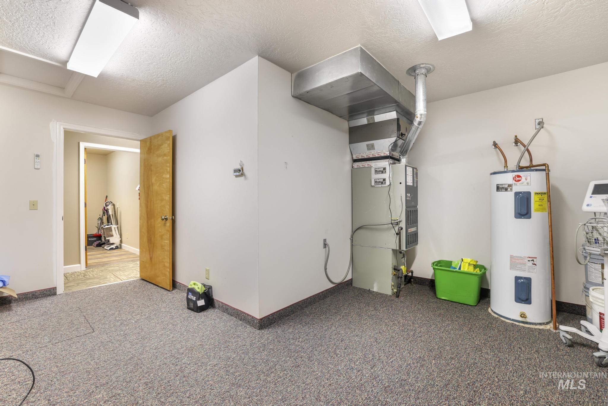 425 Idaho St., Gooding, Idaho 83332, Business/Commercial For Sale, Price $495,000,MLS 98979416