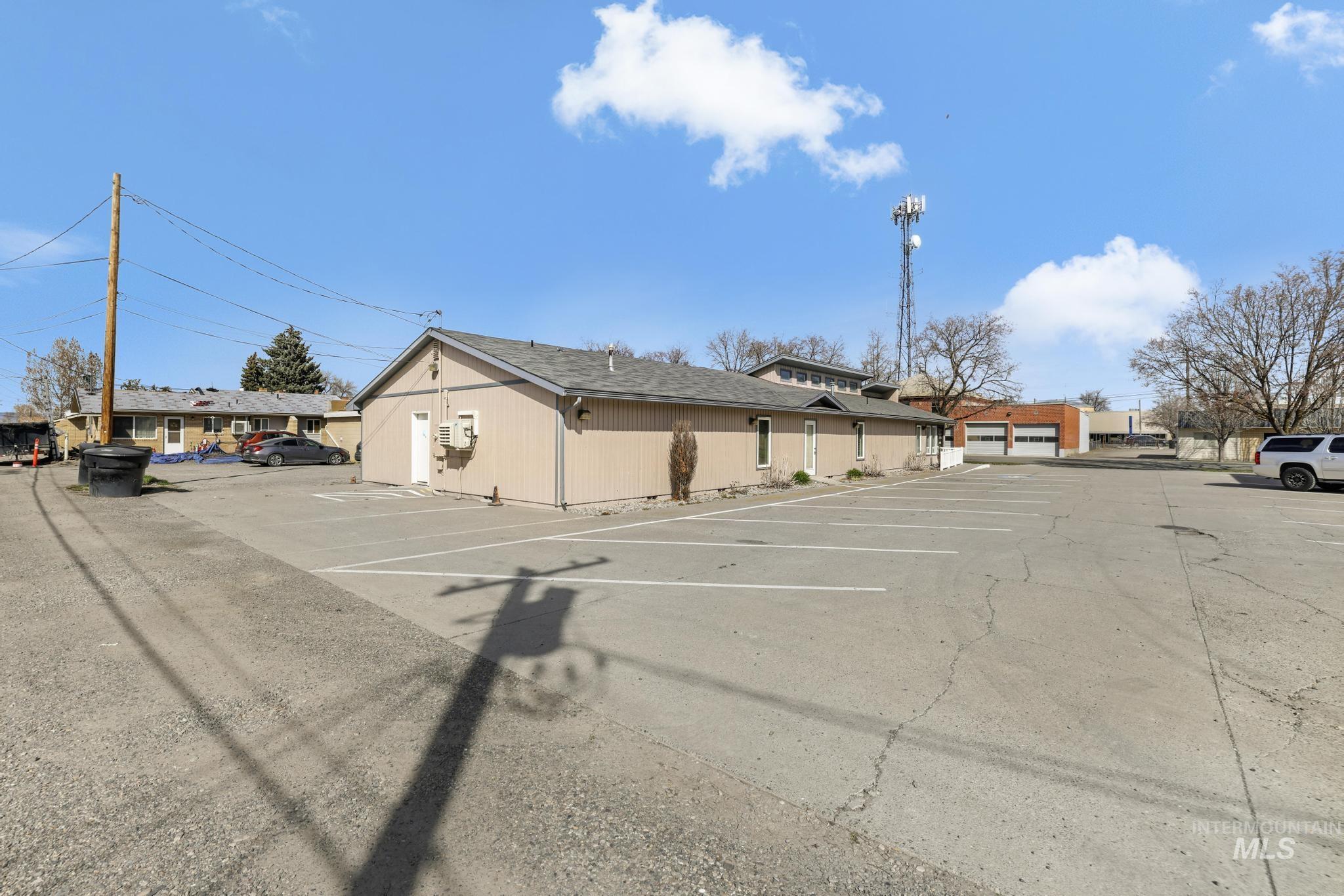 425 Idaho St., Gooding, Idaho 83332, Business/Commercial For Sale, Price $495,000,MLS 98979416