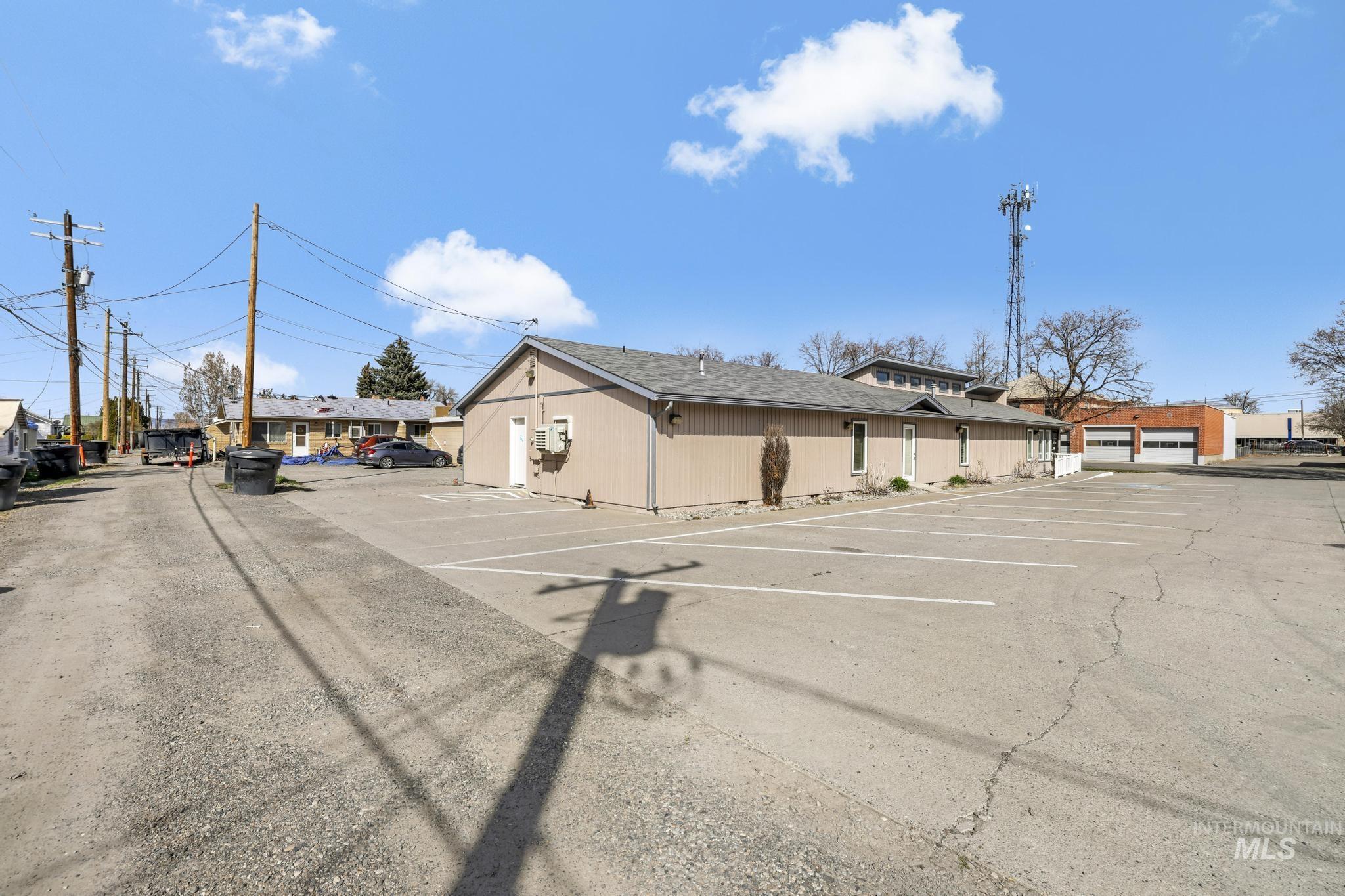 425 Idaho St., Gooding, Idaho 83332, Business/Commercial For Sale, Price $495,000,MLS 98979416