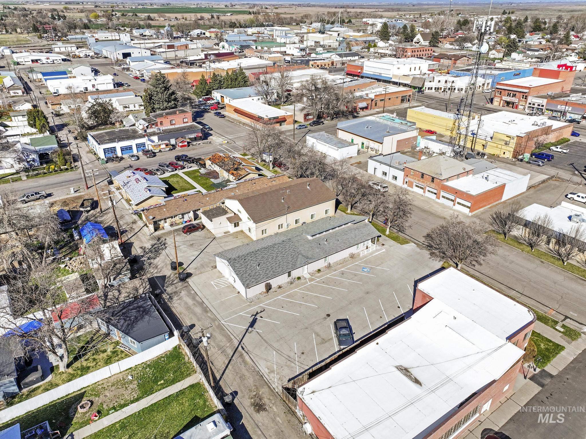 425 Idaho St., Gooding, Idaho 83332, Business/Commercial For Sale, Price $495,000,MLS 98979416