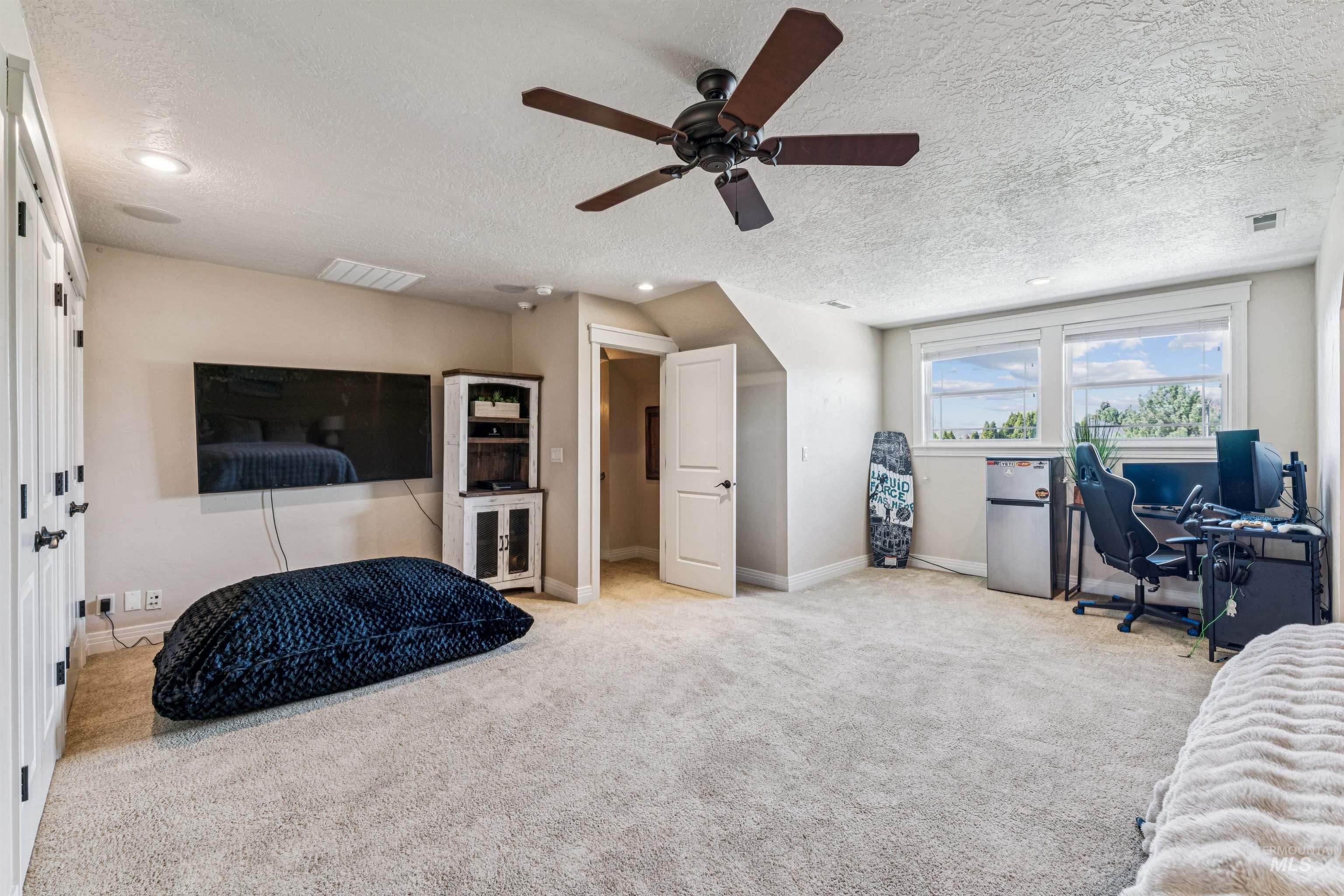 4587 W Clear Field, Eagle, Idaho 83616, 5 Bedrooms, 3.5 Bathrooms, Residential For Sale, Price $1,200,000, 98979421