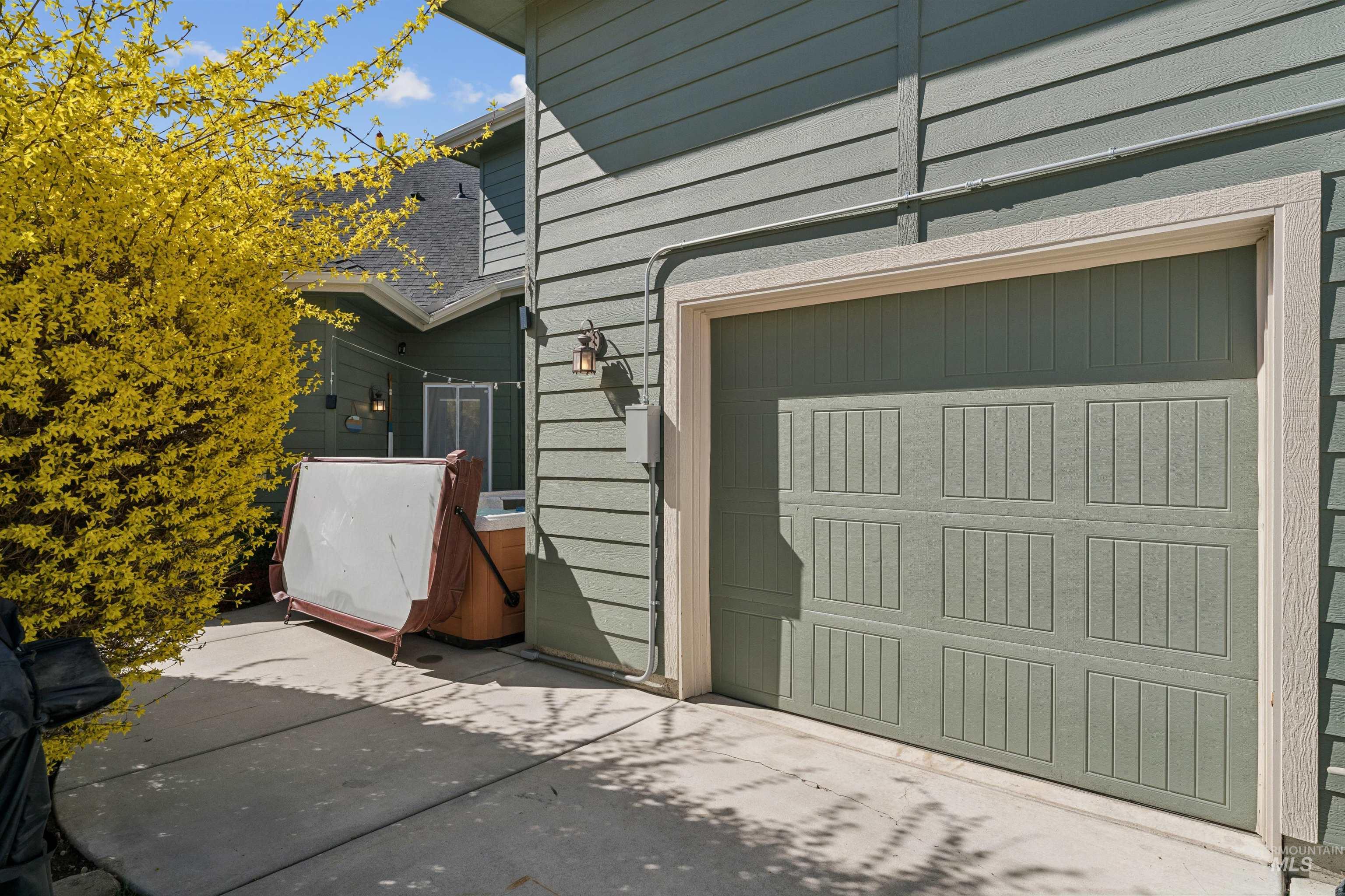 4587 W Clear Field, Eagle, Idaho 83616, 5 Bedrooms, 3.5 Bathrooms, Residential For Sale, Price $1,200,000, 98979421