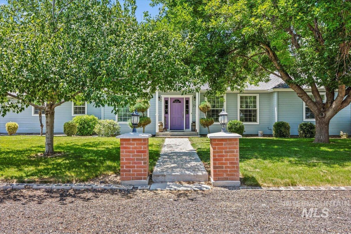 7425 Robinson Rd, Kuna, Idaho 83634, 8 Bedrooms, 5 Bathrooms, Residential For Sale, Price $1,299,000, 98979424