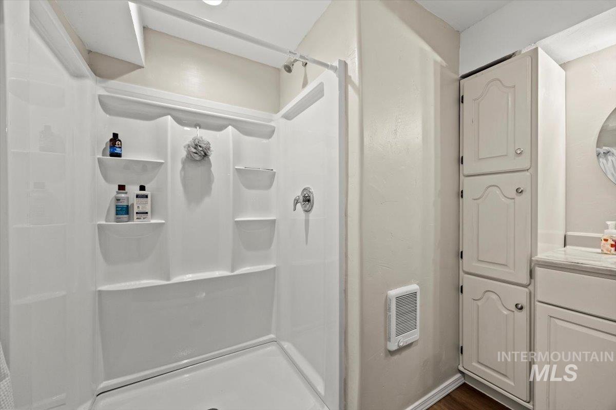 7425 Robinson Rd, Kuna, Idaho 83634, 8 Bedrooms, 5 Bathrooms, Residential For Sale, Price $1,299,000, 98979424