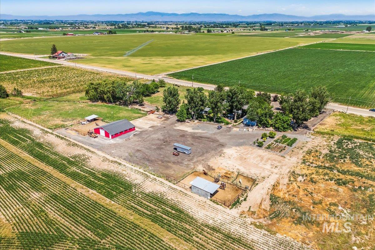 7425 Robinson Rd, Kuna, Idaho 83634, 8 Bedrooms, 5 Bathrooms, Residential For Sale, Price $1,299,000, 98979424