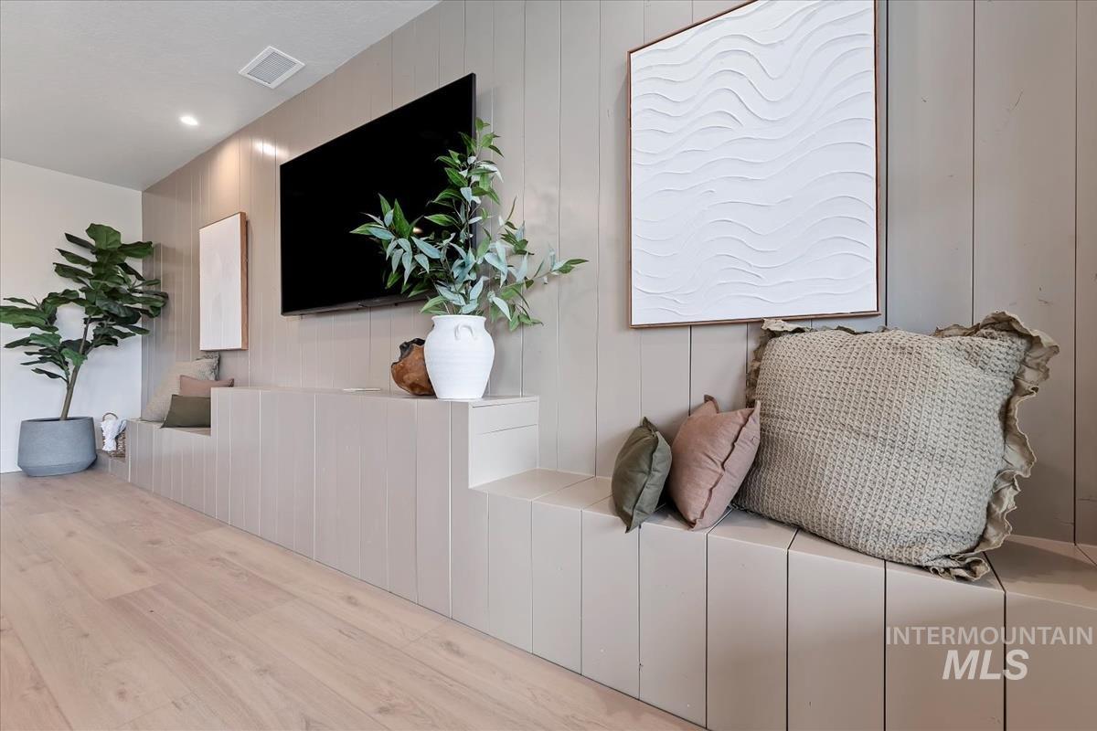 20185 N Swire Green Way, Boise, Idaho 83714, 4 Bedrooms, 3.5 Bathrooms, Residential For Sale, Price $1,724,999, 98979425