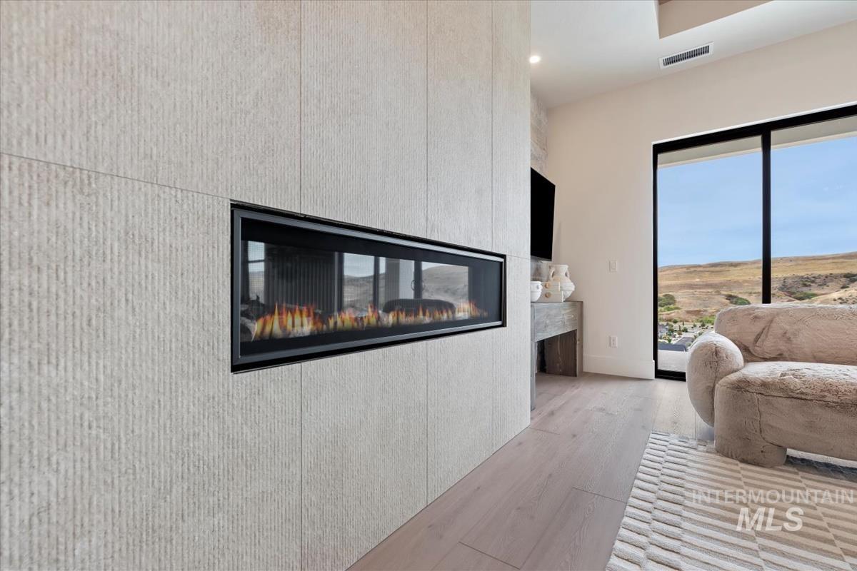 20185 N Swire Green Way, Boise, Idaho 83714, 4 Bedrooms, 3.5 Bathrooms, Residential For Sale, Price $1,724,999, 98979425