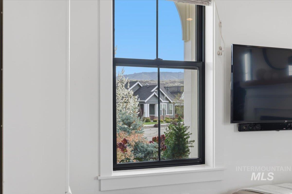 3873 W Hidden Springs Dr, Boise, Idaho 83714, 3 Bedrooms, 2.5 Bathrooms, Residential For Sale, Price $769,900,MLS 98979426