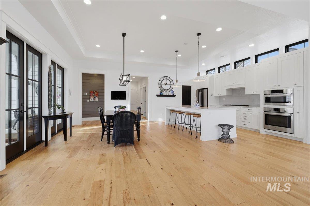 3873 W Hidden Springs Dr, Boise, Idaho 83714, 3 Bedrooms, 2.5 Bathrooms, Residential For Sale, Price $769,900,MLS 98979426