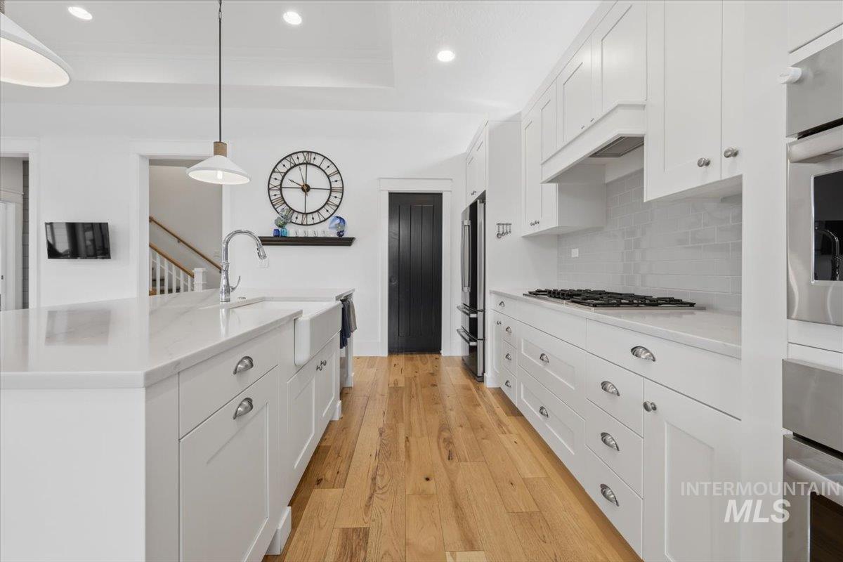 3873 W Hidden Springs Dr, Boise, Idaho 83714, 3 Bedrooms, 2.5 Bathrooms, Residential For Sale, Price $769,900,MLS 98979426