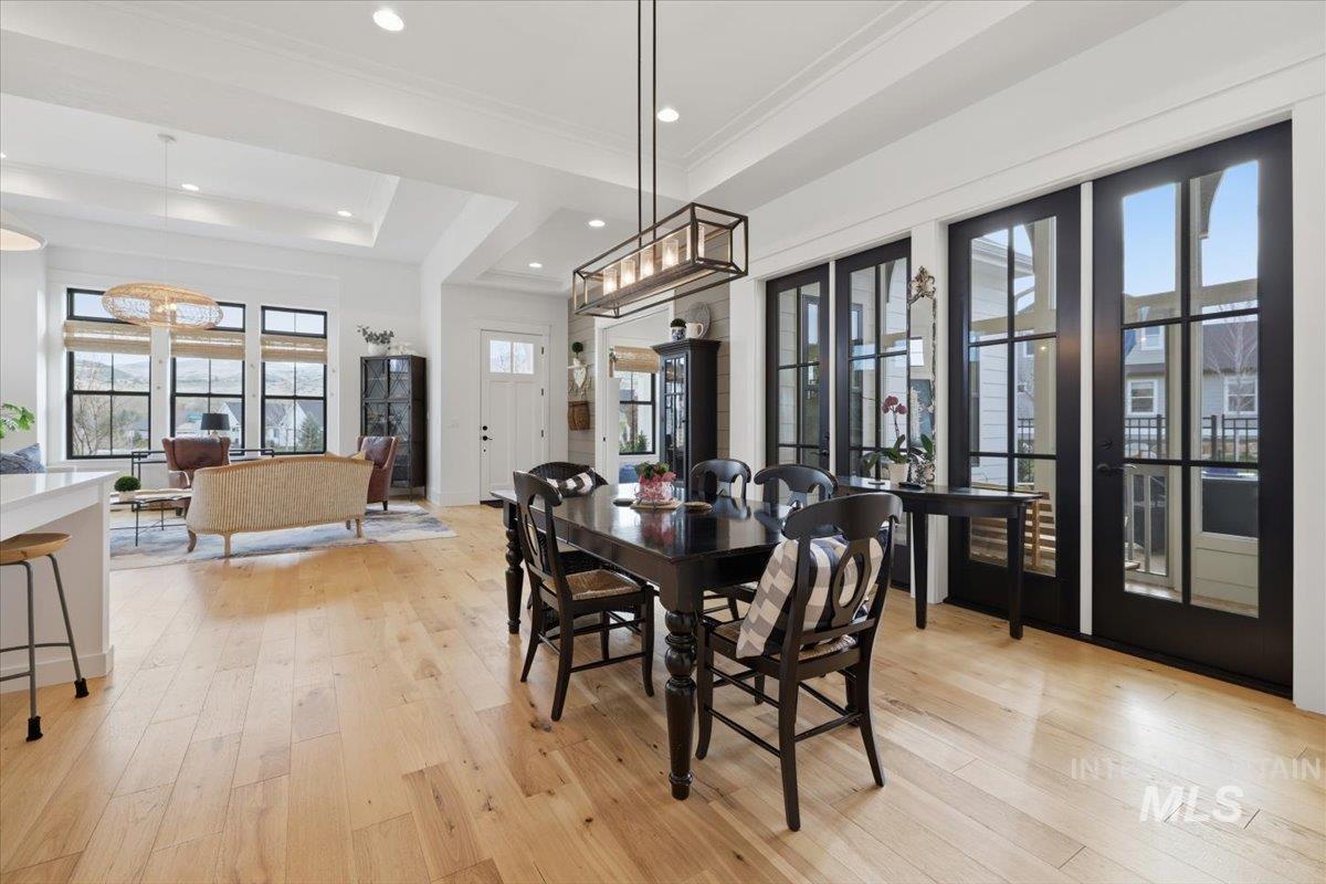 3873 W Hidden Springs Dr, Boise, Idaho 83714, 3 Bedrooms, 2.5 Bathrooms, Residential For Sale, Price $769,900,MLS 98979426