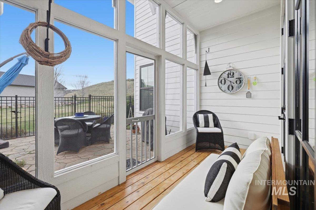 3873 W Hidden Springs Dr, Boise, Idaho 83714, 3 Bedrooms, 2.5 Bathrooms, Residential For Sale, Price $769,900,MLS 98979426